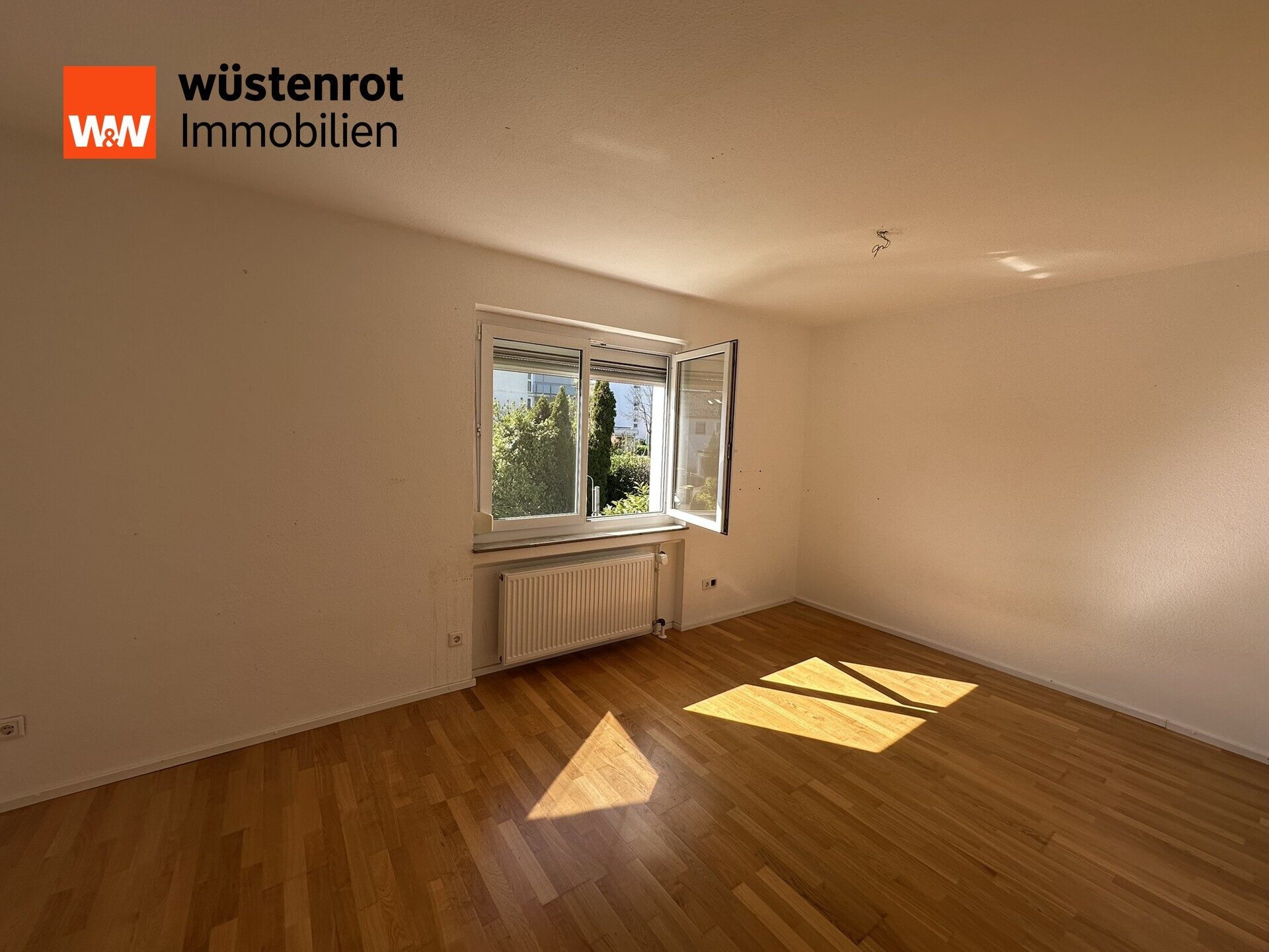 Immobilienangebot - Reutlingen - Alle - Attraktives Einfamilienhaus mit ca. 130 m² Gesamtfläche und viel Privatsphäre