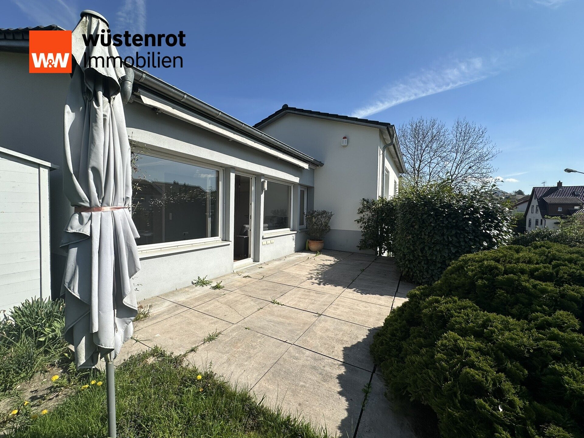 Immobilienangebot - Reutlingen - Alle - Attraktives Einfamilienhaus mit ca. 130 m² Gesamtfläche und viel Privatsphäre