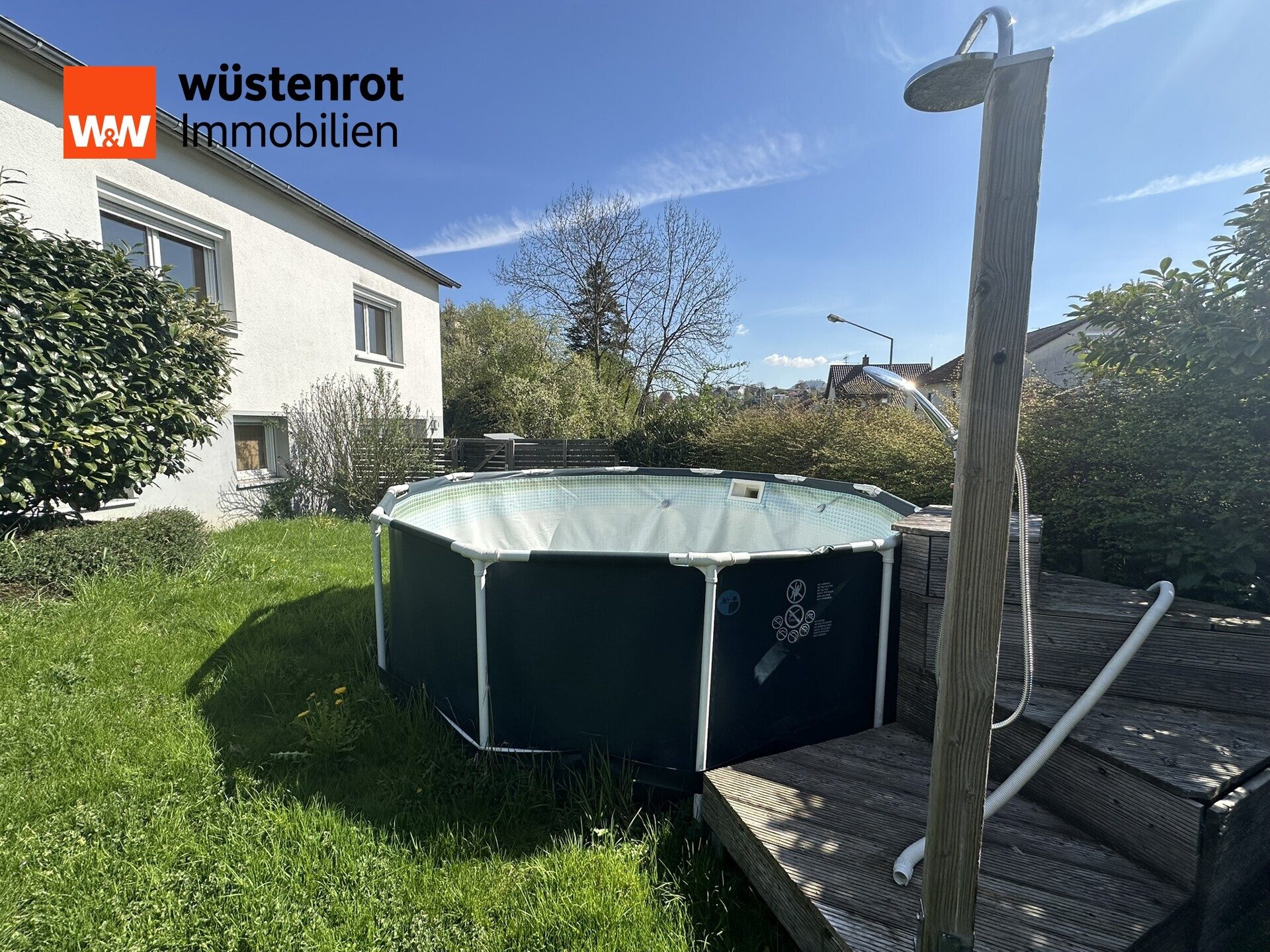 Immobilienangebot - Reutlingen - Alle - Attraktives Einfamilienhaus mit ca. 130 m² Gesamtfläche und viel Privatsphäre