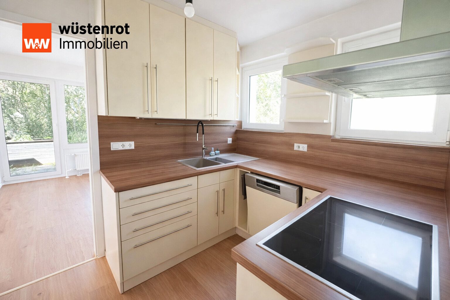 Immobilienangebot - Reutlingen - Alle - Attraktives Einfamilienhaus mit ca. 130 m² Gesamtfläche und viel Privatsphäre
