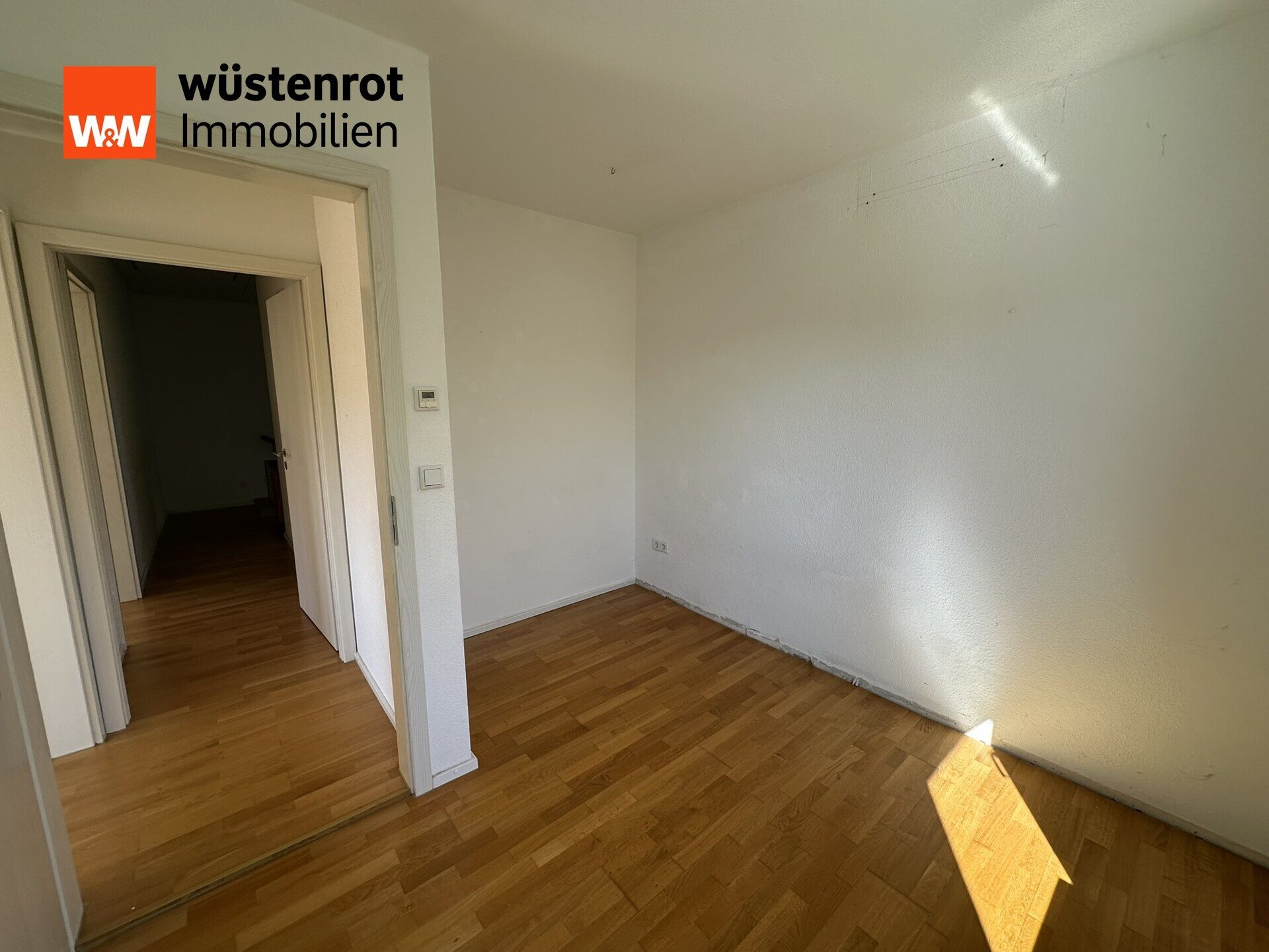 Immobilienangebot - Reutlingen - Alle - Attraktives Einfamilienhaus mit ca. 130 m² Gesamtfläche und viel Privatsphäre