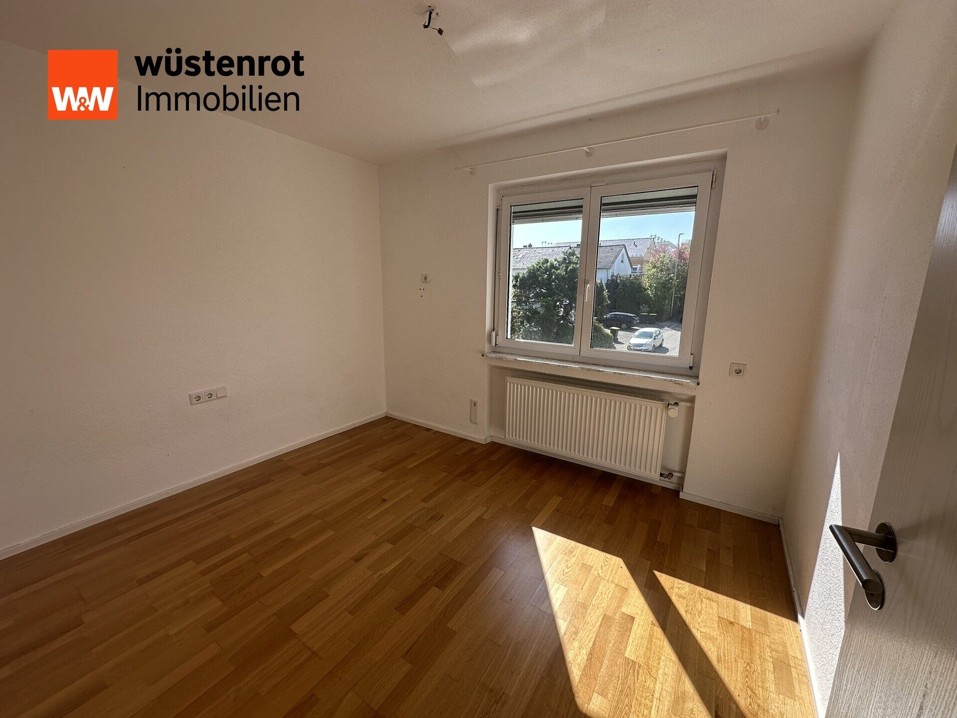 Immobilienangebot - Reutlingen - Alle - Attraktives Einfamilienhaus mit ca. 130 m² Gesamtfläche und viel Privatsphäre