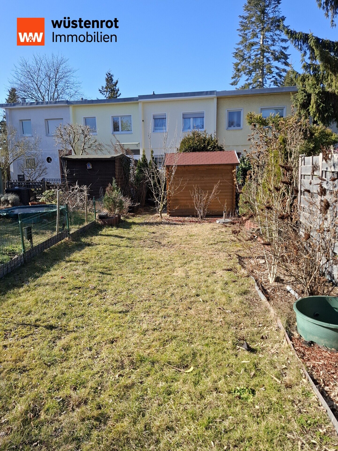 Immobilienangebot - Berlin - Alle - *Charmantes Reihenhaus für die kleine Familie auf ca. 100qm Wohnnutzfläche vollunterkellert*