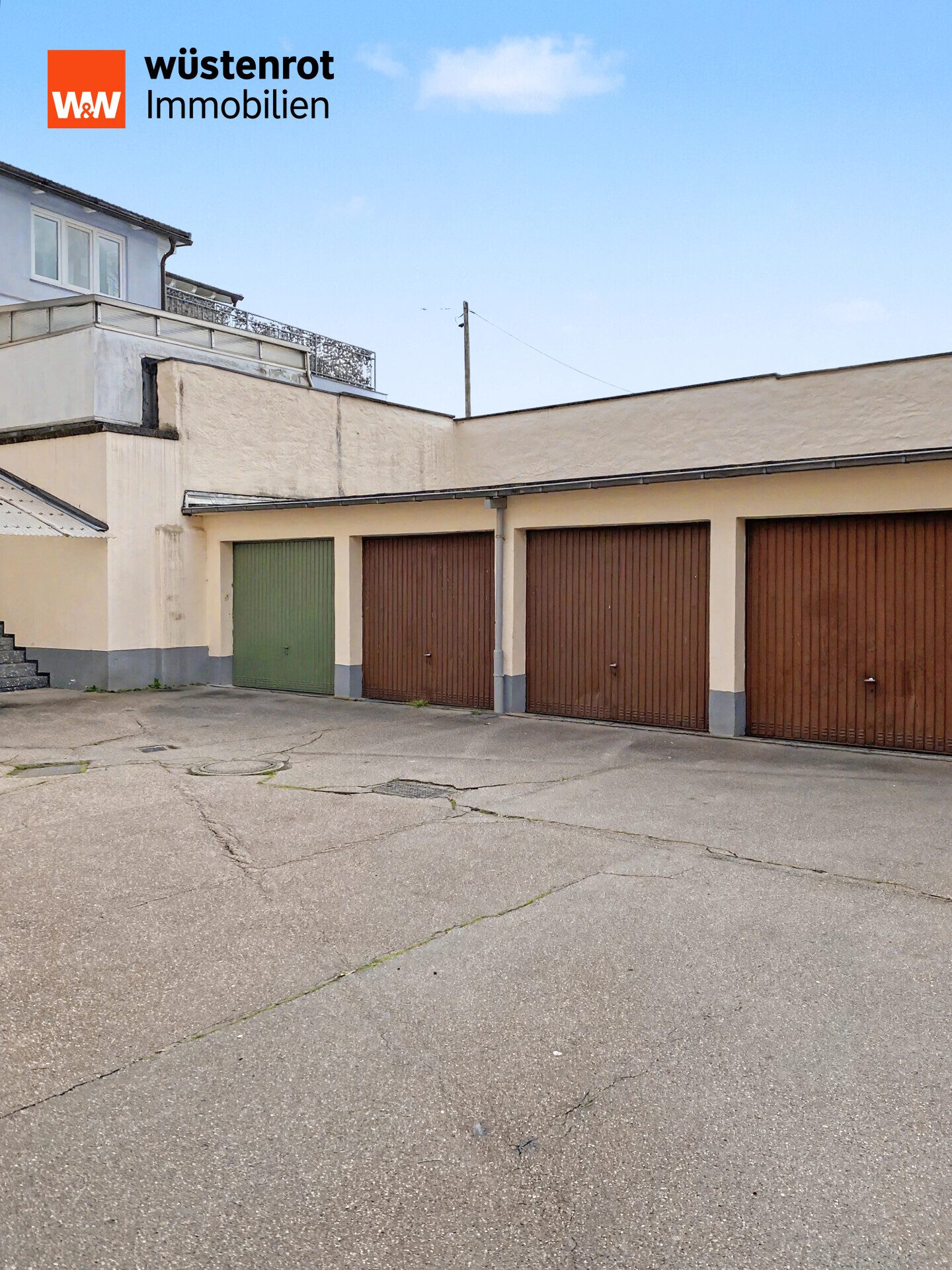 Immobilienangebot - Karlsruhe / Hagsfeld - Alle - Perfekte Kapitalanlage: 5 % Rendite + top sanierte + leerstehend + optimale Raumaufteilung für WGs