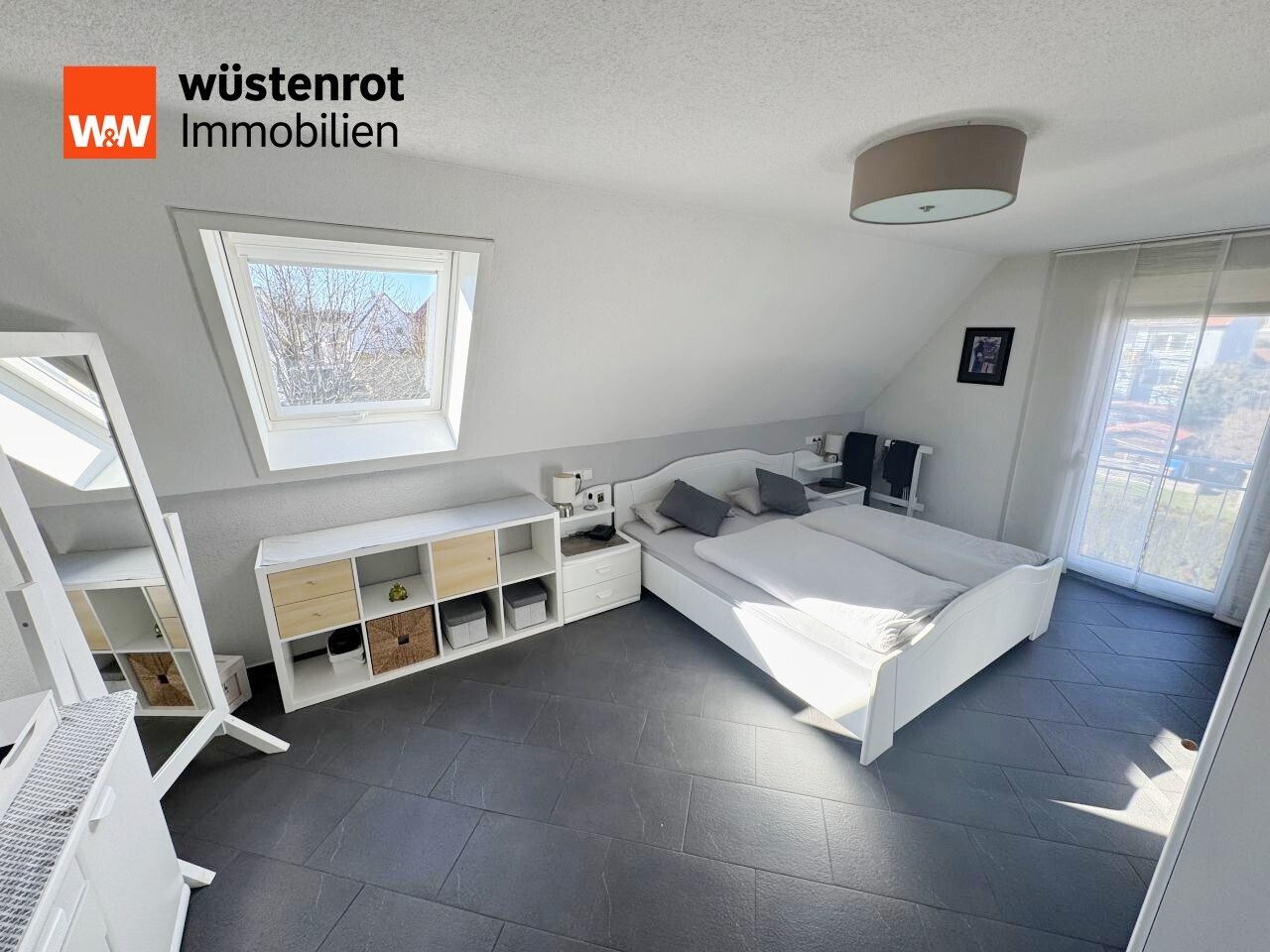 Immobilienangebot - Aalen / Hofherrnweiler - Alle - Zeitlose Eleganz trifft auf modernes Wohnidyll – Ihr neues Refugium in Aalen-Hofherrnweiler