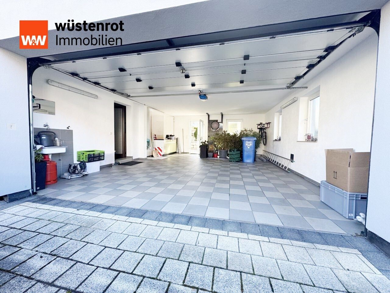 Immobilienangebot - Aalen / Hofherrnweiler - Alle - Zeitlose Eleganz trifft auf modernes Wohnidyll – Ihr neues Refugium in Aalen-Hofherrnweiler
