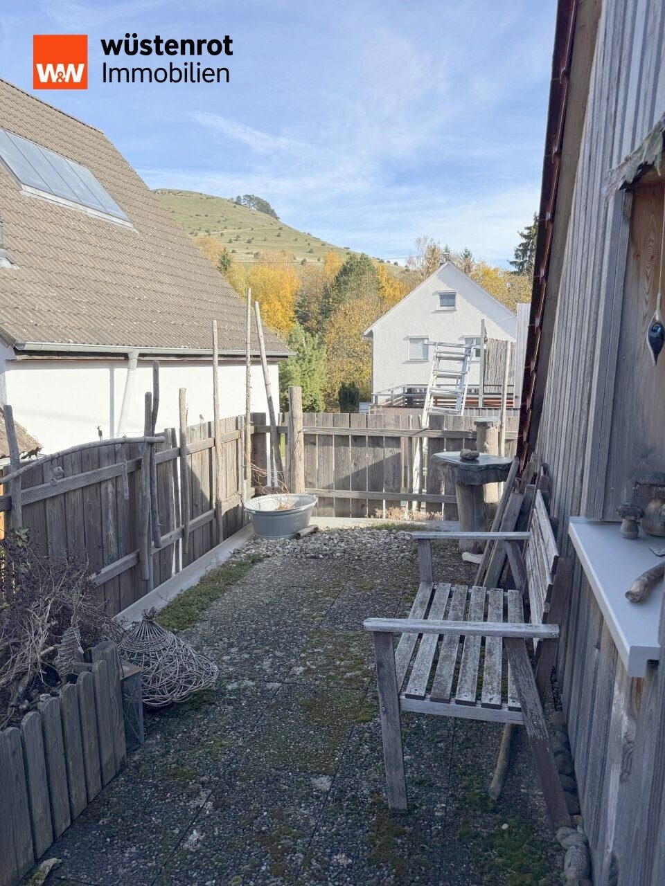 Immobilienangebot - Bopfingen / Oberdorf am Ipf - Alle - Natürliches Wohngefühl: Gepflegte 6-Zimmer-Doppelhaushälfte und Anbau in Bopfingen am Ipf