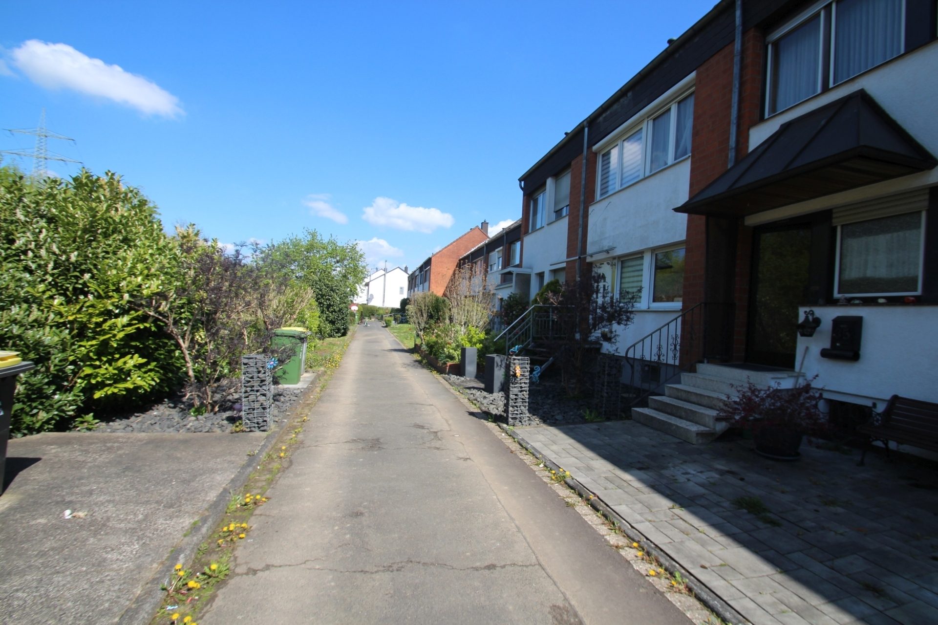 Immobilienangebot - Lohmar - Alle - Mit 3D: Reihenhaus mit Terrasse & viel Potenzial – 
Ihr neues Zuhause wartet!