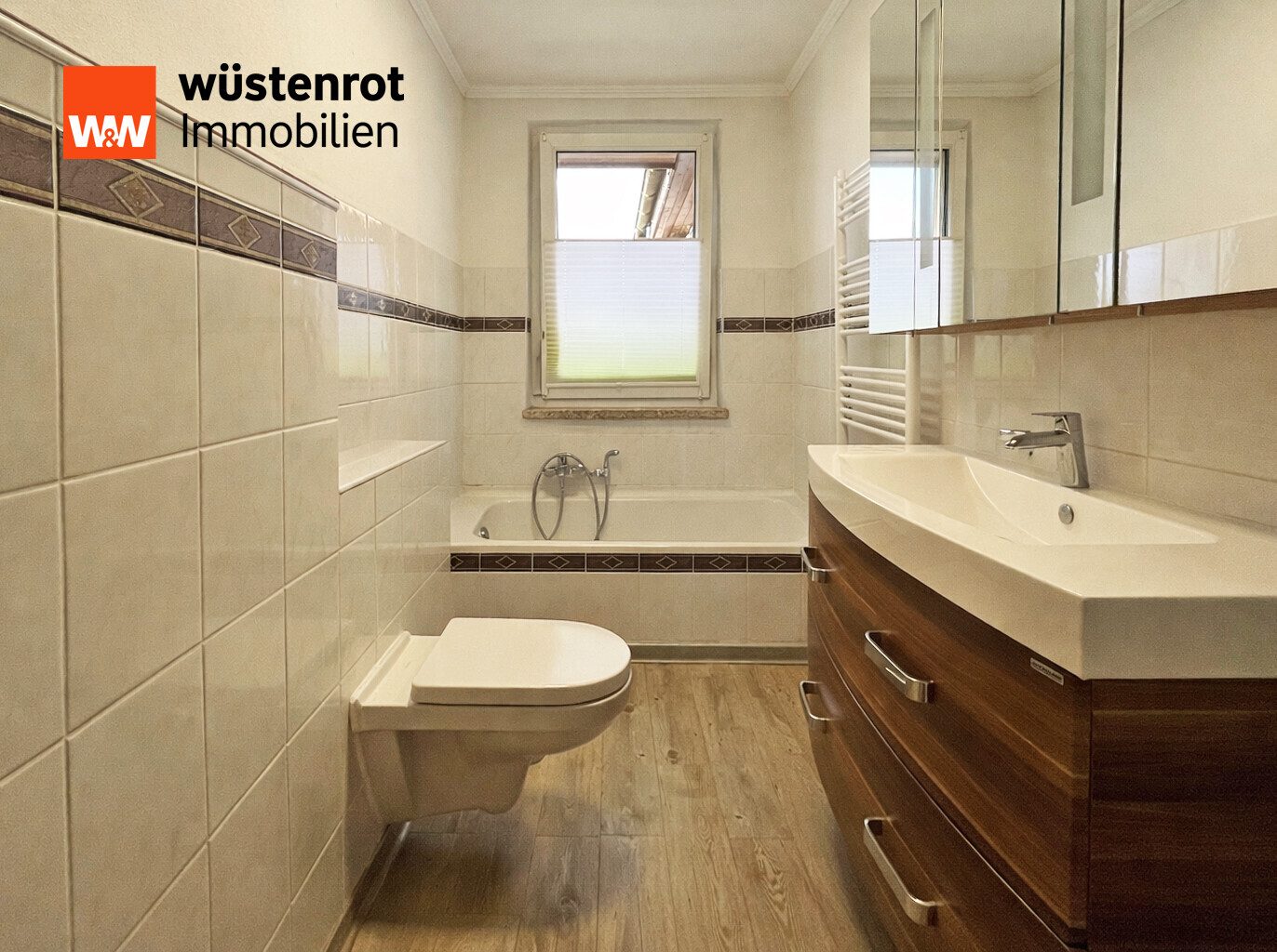Immobilienangebot - Ducherow - Alle - WOHNEN AUF EINER EBENE MIT NEUER HEIZUNG + EINBAUKÜCHE + ZWEI BÄDER + VIEL PLATZ FÜR IHRE HOBBYS