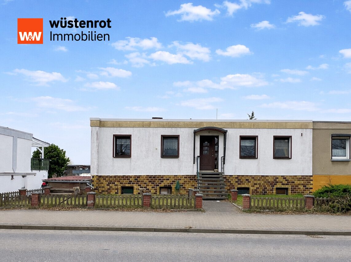 Immobilienangebot - Neubrandenburg - Alle - GROSSZÜGIGES WOHNEN AUF EINER EBENE MIT GROSSER SONNENTERRASSE + VIEL PLATZ IM UNTERGESCHOSS