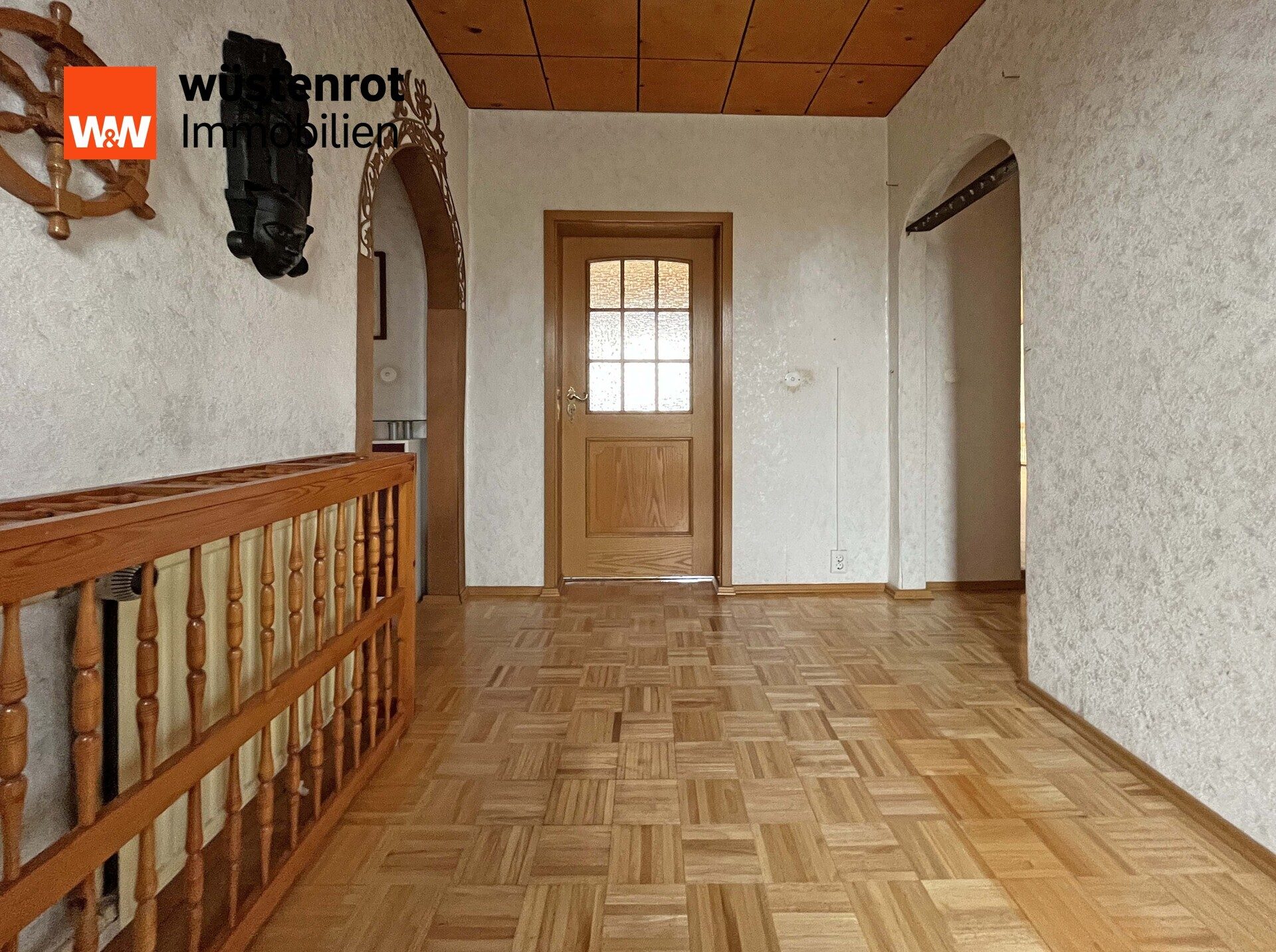 Immobilienangebot - Neubrandenburg - Alle - GROSSZÜGIGES WOHNEN AUF EINER EBENE MIT GROSSER SONNENTERRASSE + VIEL PLATZ IM UNTERGESCHOSS
