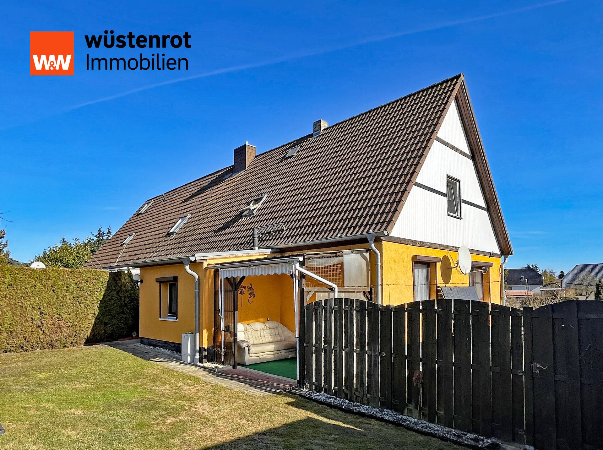Immobilienangebot - Karlsburg - Alle - TOP MODERNISIERTE HAUSHÄLFTE MIT PHOTOVOLTAIKANLAGE + KAMINOFEN + EINBAUKÜCHE AUF GROSSEM GRUNDSTÜCK