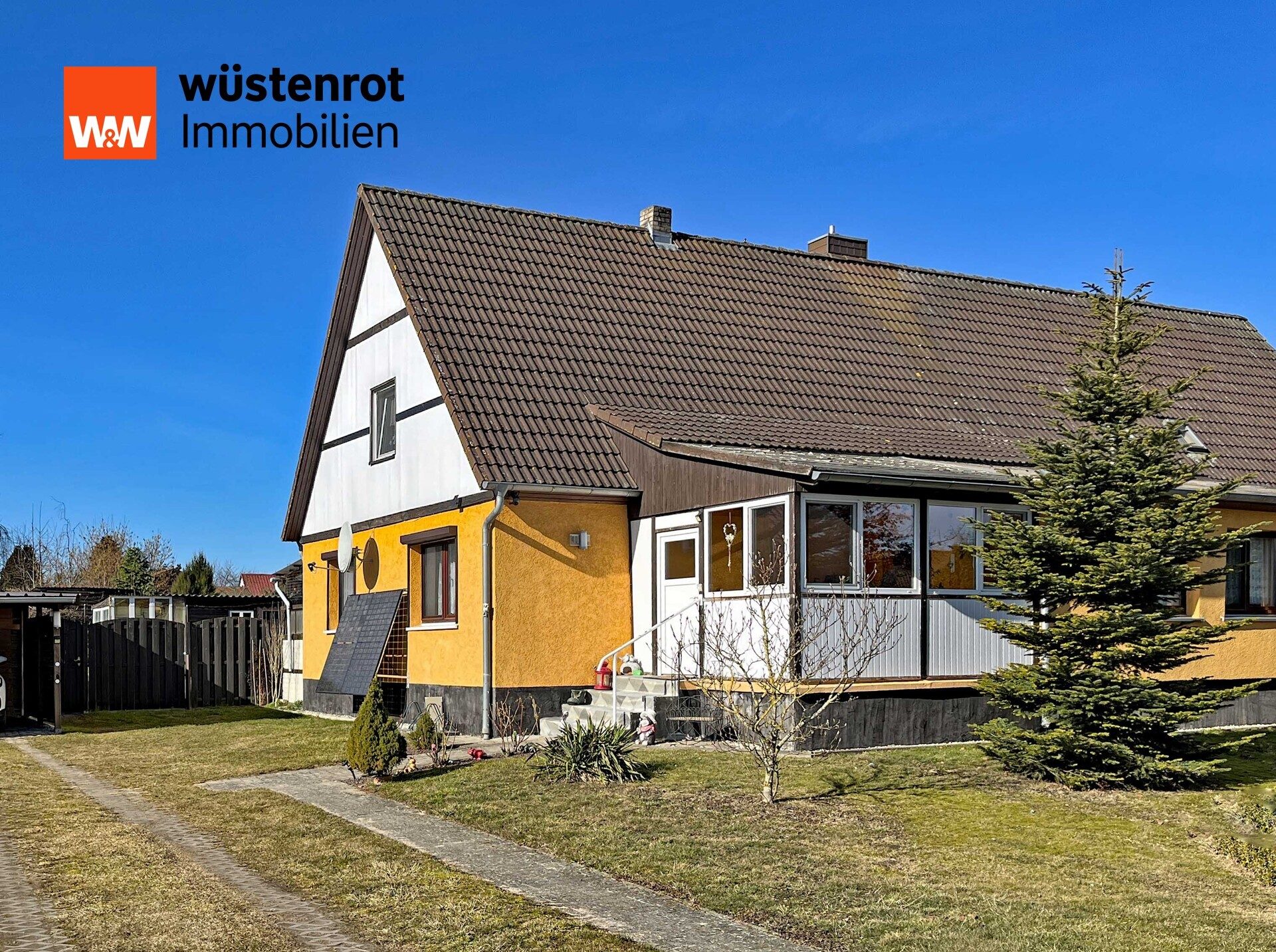 Immobilienangebot - Karlsburg - Alle - TOP MODERNISIERTE HAUSHÄLFTE MIT PHOTOVOLTAIKANLAGE + KAMINOFEN + EINBAUKÜCHE AUF GROSSEM GRUNDSTÜCK