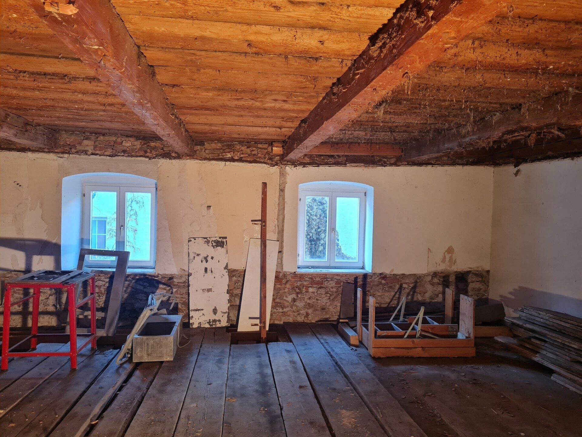 Immobilienangebot - Viechtach - Alle - Etwas ganz Besonderes !
Wohnen und Arbeiten im Stadthaus!
Ein Haus mit Geschichte und viel Charme.