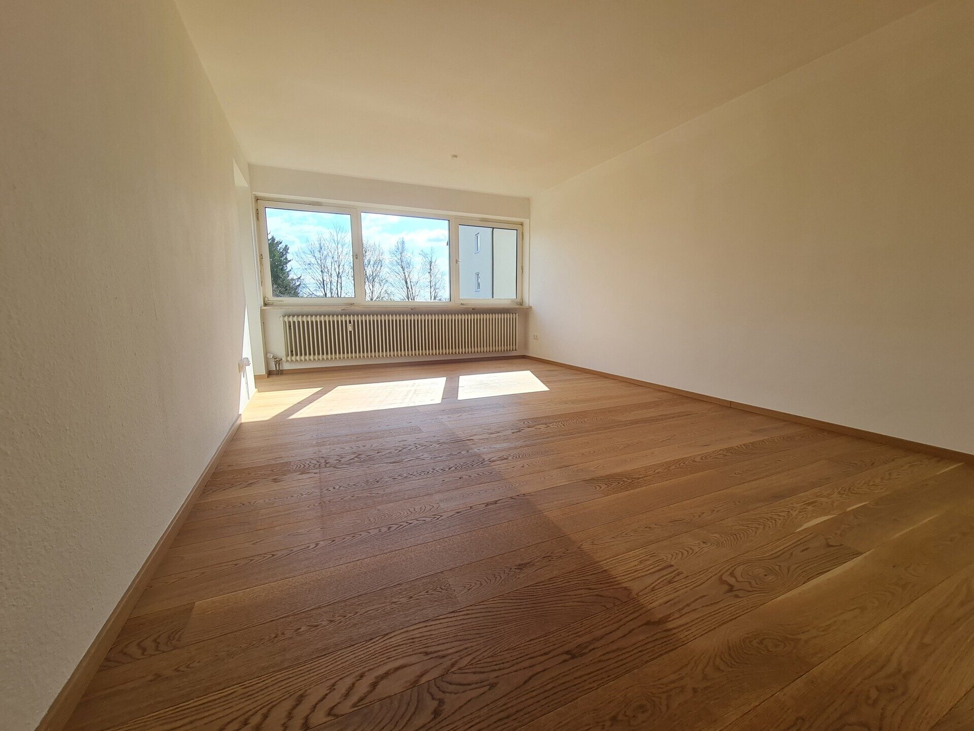 Immobilienangebot - Neuhaus am Inn - Alle - Traumhafte 2-Zi-EG-Wohnung - perfekter Schnitt, sonnig, hell und komplett renoviert - top Chance !
