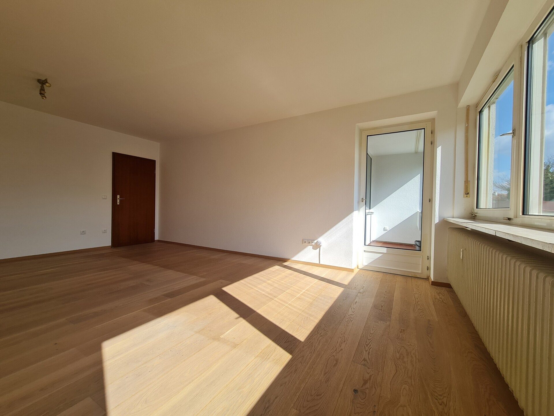 Immobilienangebot - Neuhaus am Inn - Alle - Traumhafte 2-Zi-EG-Wohnung - perfekter Schnitt, sonnig, hell und komplett renoviert - top Chance !