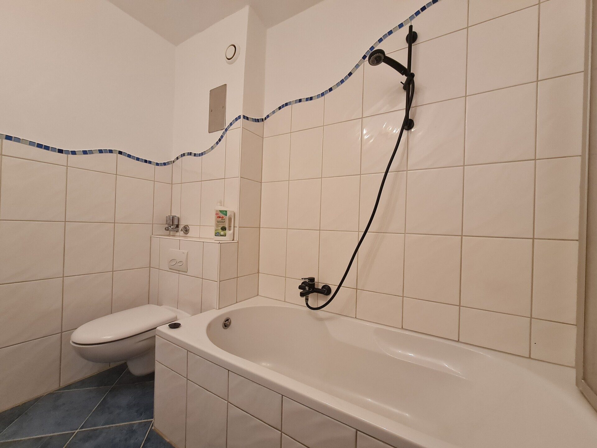 Immobilienangebot - Neuhaus am Inn - Alle - Traumhafte 2-Zi-EG-Wohnung - perfekter Schnitt, sonnig, hell und komplett renoviert - top Chance !