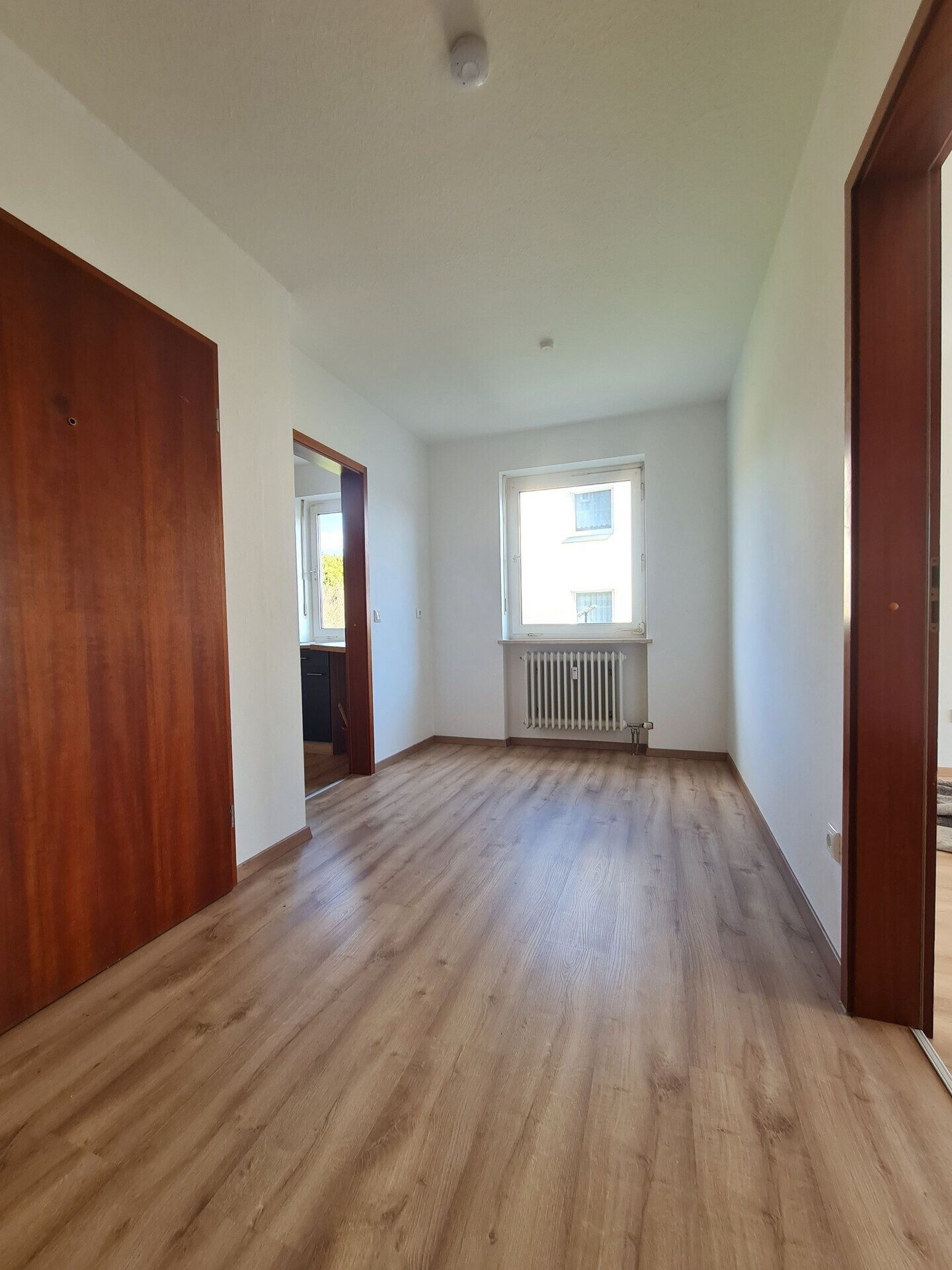 Immobilienangebot - Neuhaus am Inn - Alle - Traumhafte 2-Zi-EG-Wohnung - perfekter Schnitt, sonnig, hell und komplett renoviert - top Chance !