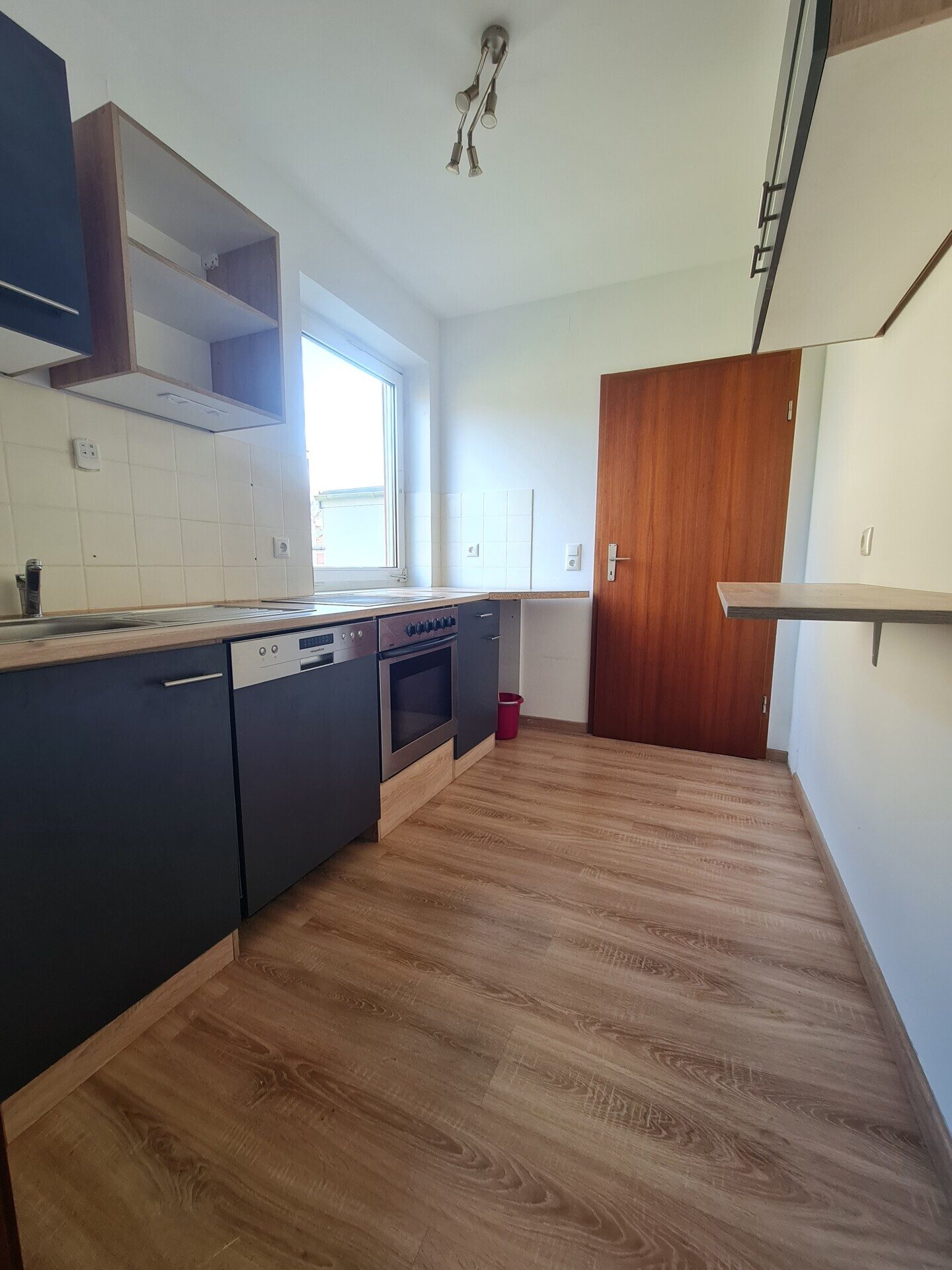 Immobilienangebot - Neuhaus am Inn - Alle - Traumhafte 2-Zi-EG-Wohnung - perfekter Schnitt, sonnig, hell und komplett renoviert - top Chance !