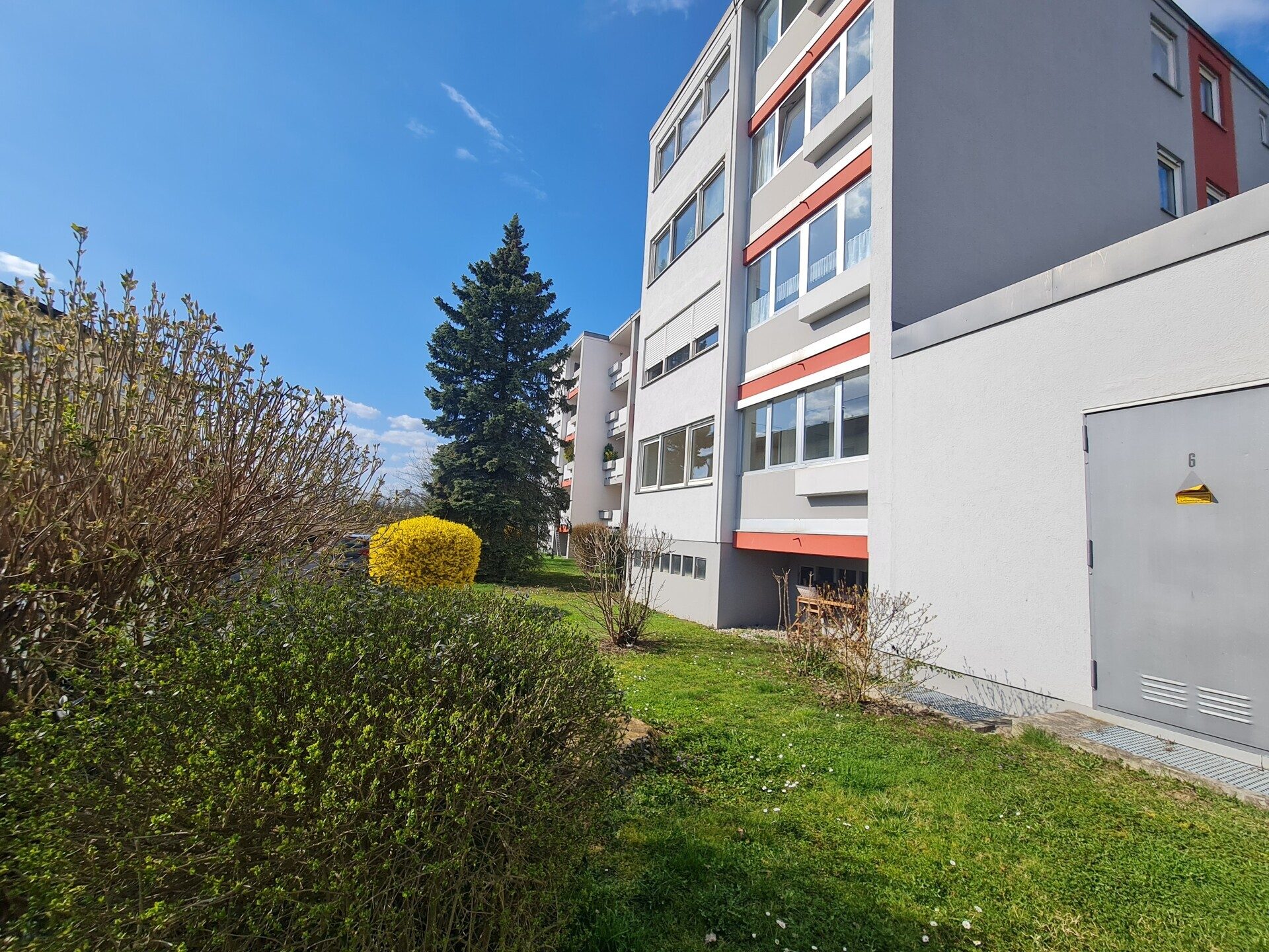 Immobilienangebot - Neuhaus am Inn - Alle - Traumhafte 2-Zi-EG-Wohnung - perfekter Schnitt, sonnig, hell und komplett renoviert - top Chance !