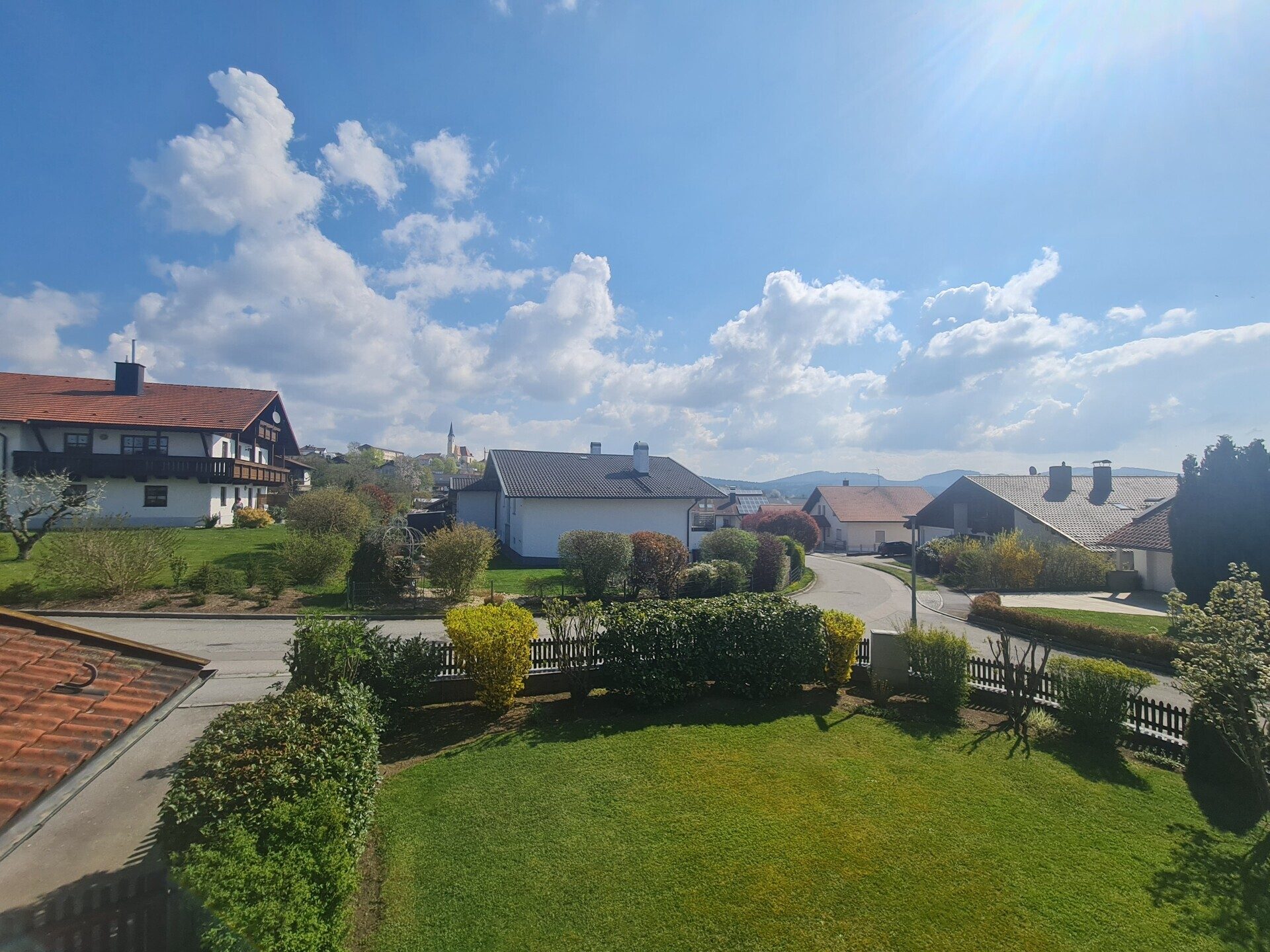 Immobilienangebot - Untergriesbach - Alle - Zuhause für`s Herz!
Wohn(t)raum in toller, sonniger Lage. Mega Garten und alles bestens gepflegt.