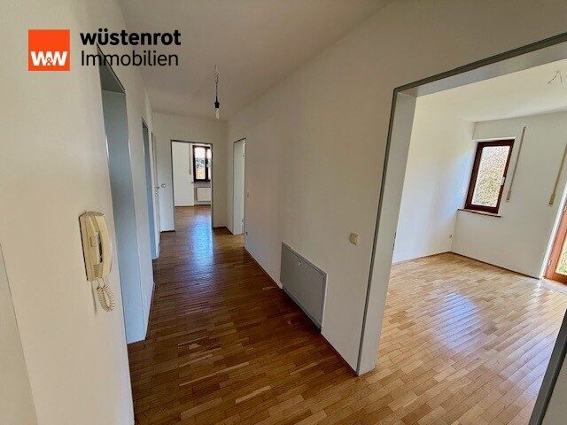 Immobilienangebot - Fraunberg / Reichenkirchen - Alle - TOP-LAGE: Helles Zweifamilienhaus mit Weitblick & großem Garten!