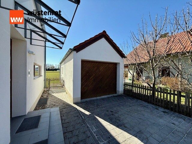Immobilienangebot - Fraunberg / Reichenkirchen - Alle - TOP-LAGE: Helles Zweifamilienhaus mit Weitblick & großem Garten!