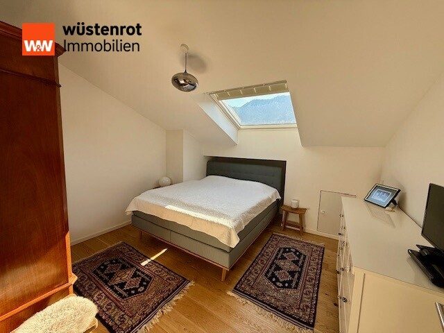 Immobilienangebot - Kiefersfelden - Alle - UNVERBAUBARER BLICK: Helles 81m² DG-Unikat – 2019 hochwertig saniert!