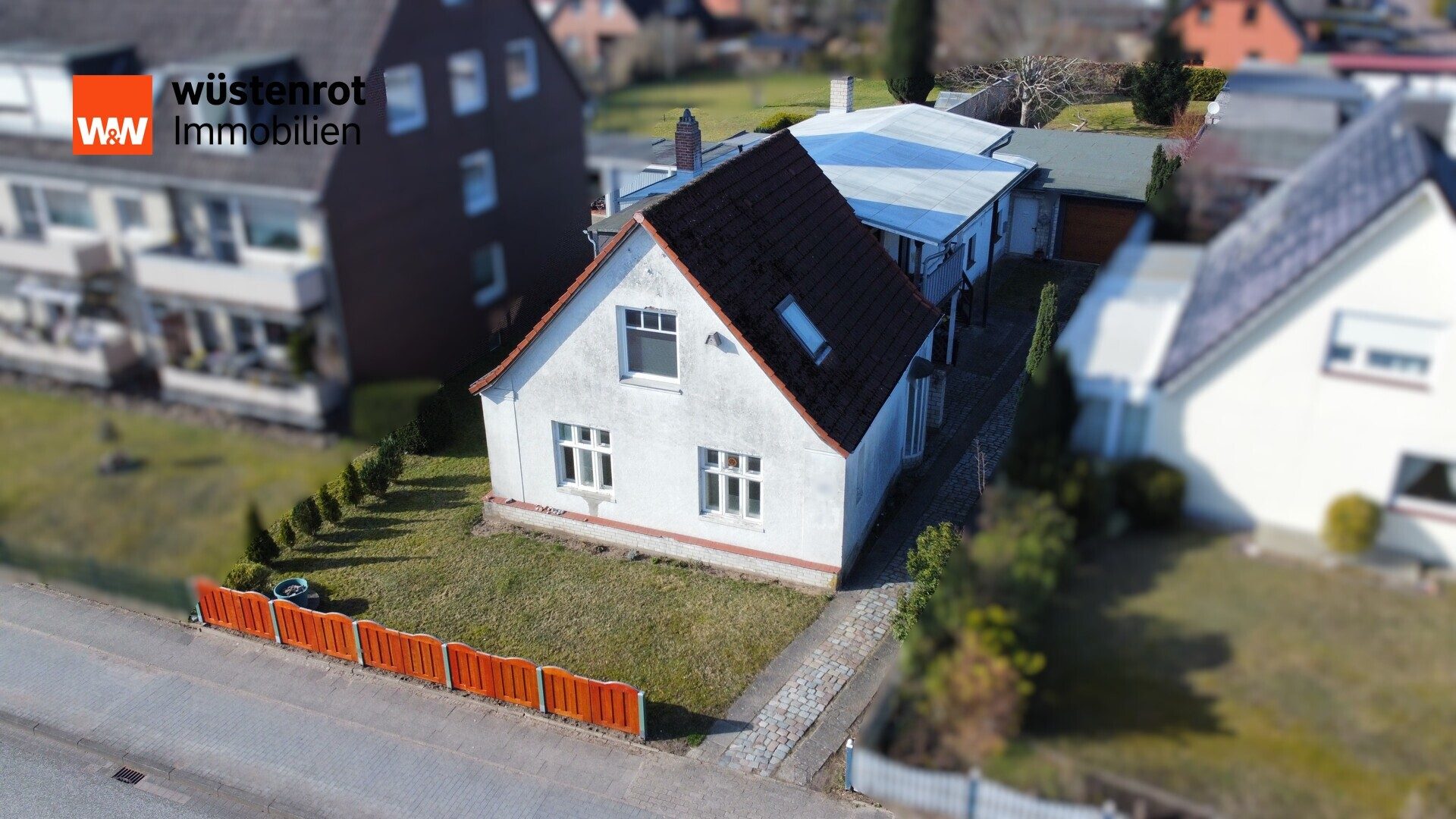 Immobilienangebot - Neumünster - Alle - EFH mit Einliegerwohnung und Werkstatt