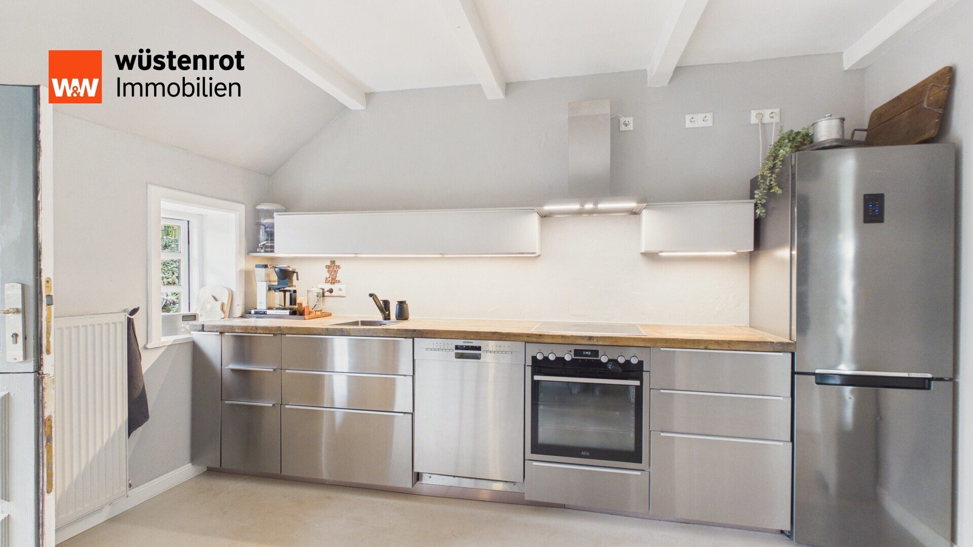 Immobilienangebot - Seestermühe - Alle - Traum-Reetdachkate am Elbdeich