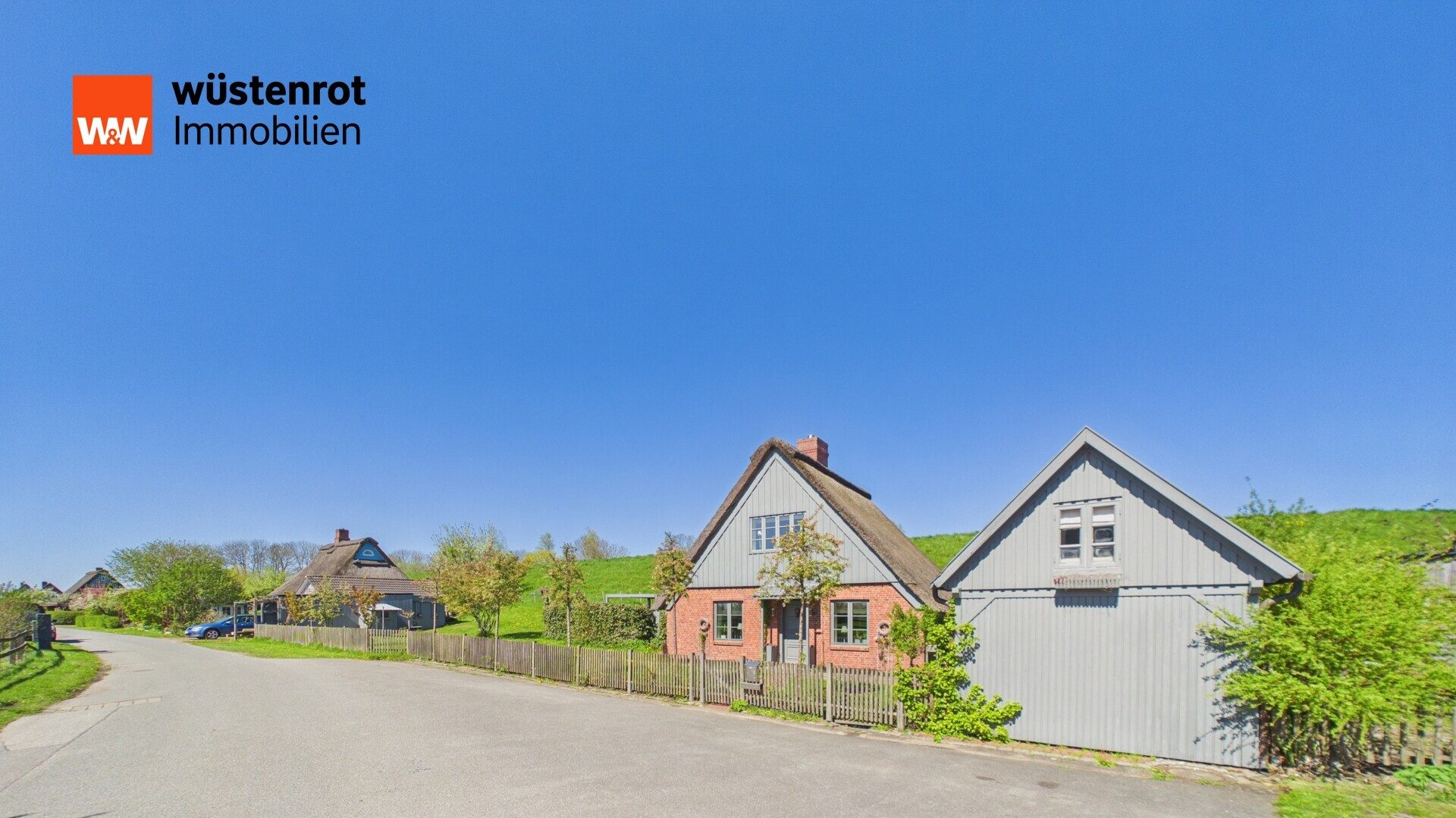 Immobilienangebot - Seestermühe - Alle - Traum-Reetdachkate am Elbdeich