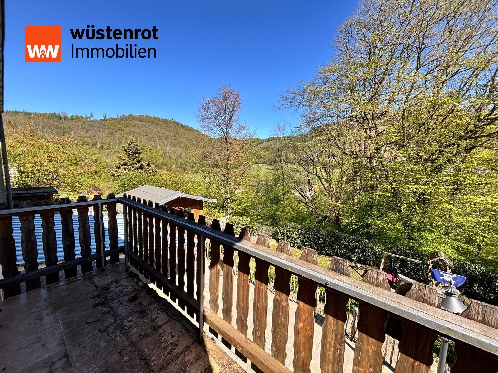 Immobilienangebot - Hagen - Alle - Wohnen im Grünen: Platz für die ganze Familie im modernisierten Haus mit Garten, Terrasse u. Garage