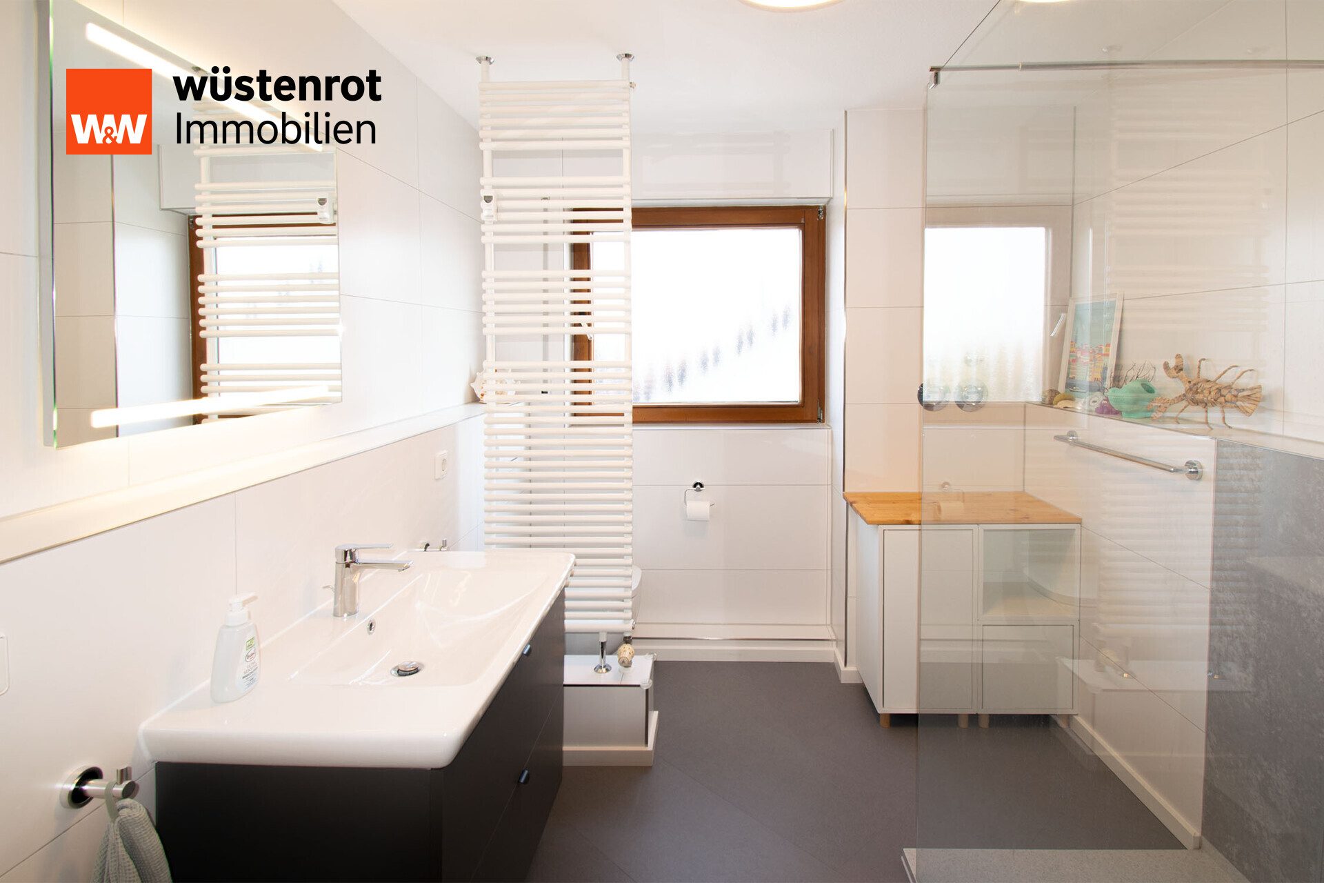 Immobilienangebot - Möglingen - Alle - Traumdachgeschoss in Top-Lage von Möglingen – renoviert und ideal für Singles oder Paare