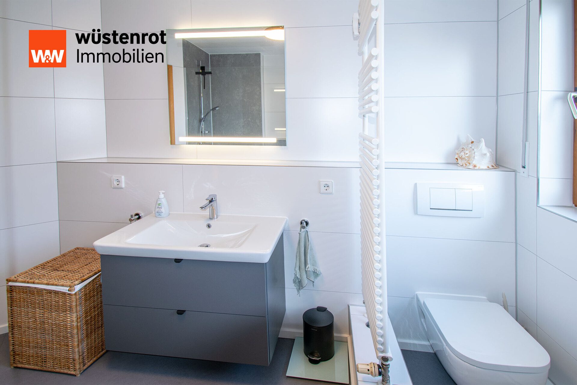 Immobilienangebot - Möglingen - Alle - Traumdachgeschoss in Top-Lage von Möglingen – renoviert und ideal für Singles oder Paare