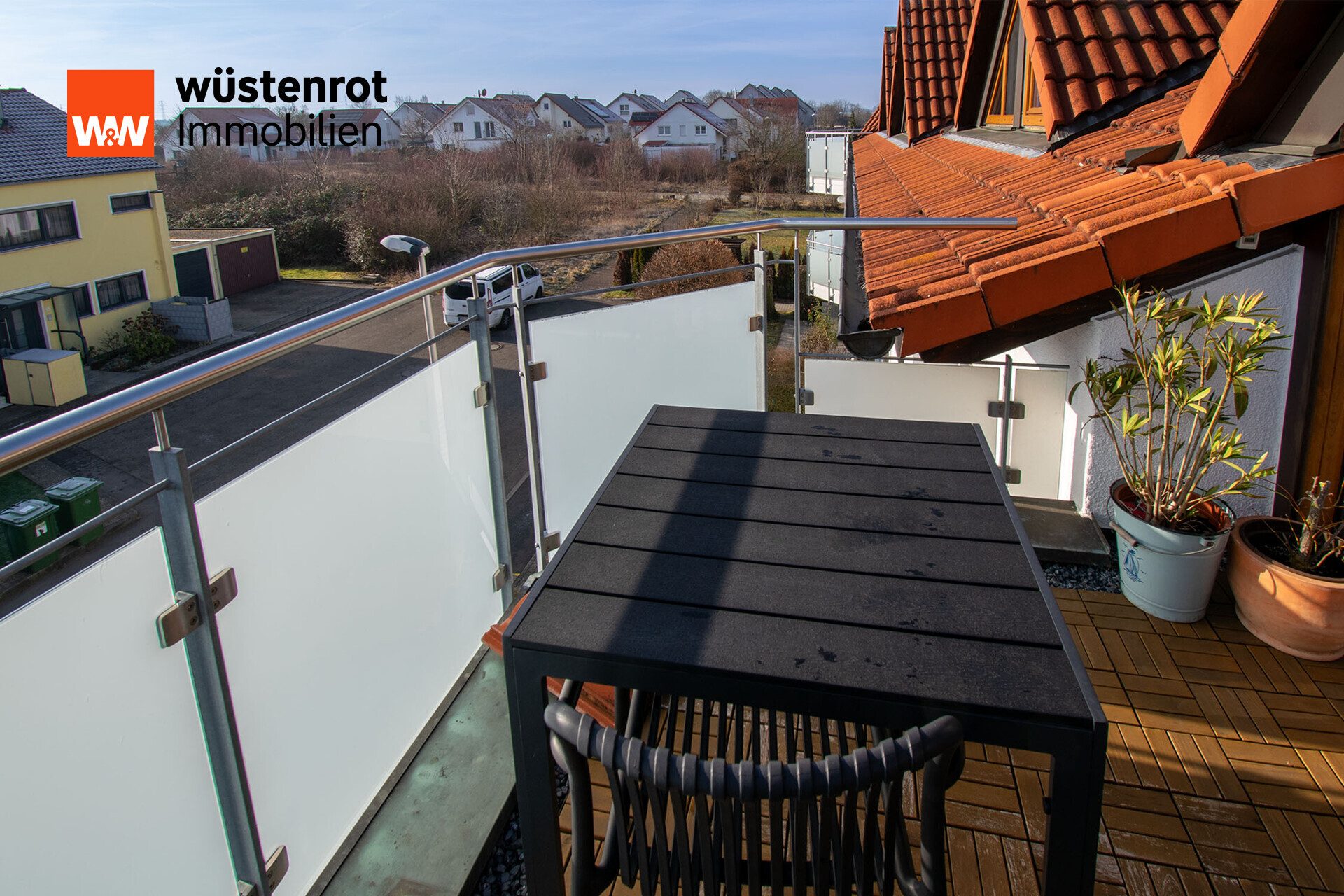 Immobilienangebot - Möglingen - Alle - Traumdachgeschoss in Top-Lage von Möglingen – renoviert und ideal für Singles oder Paare