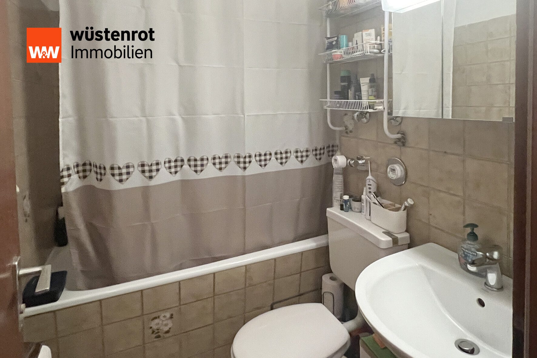 inneliegendes Bad Immobilienangebot - Stuttgart - Alle - Vermietete 2-Zimmer-Wohnung mit Terrasse und Tiefgaragenstellplatz – in Bad Cannstatt