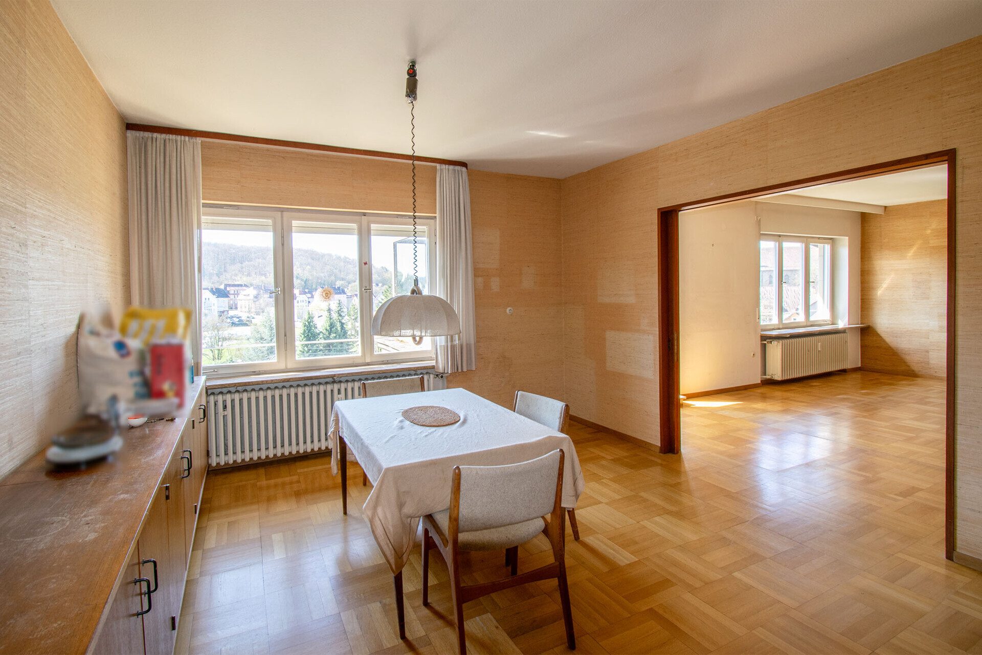 Immobilienangebot - Maulbronn - Alle - Herrschaftliche Villa mit viel Raum zum gestalten auf einem großen Grundstück in bester Lage