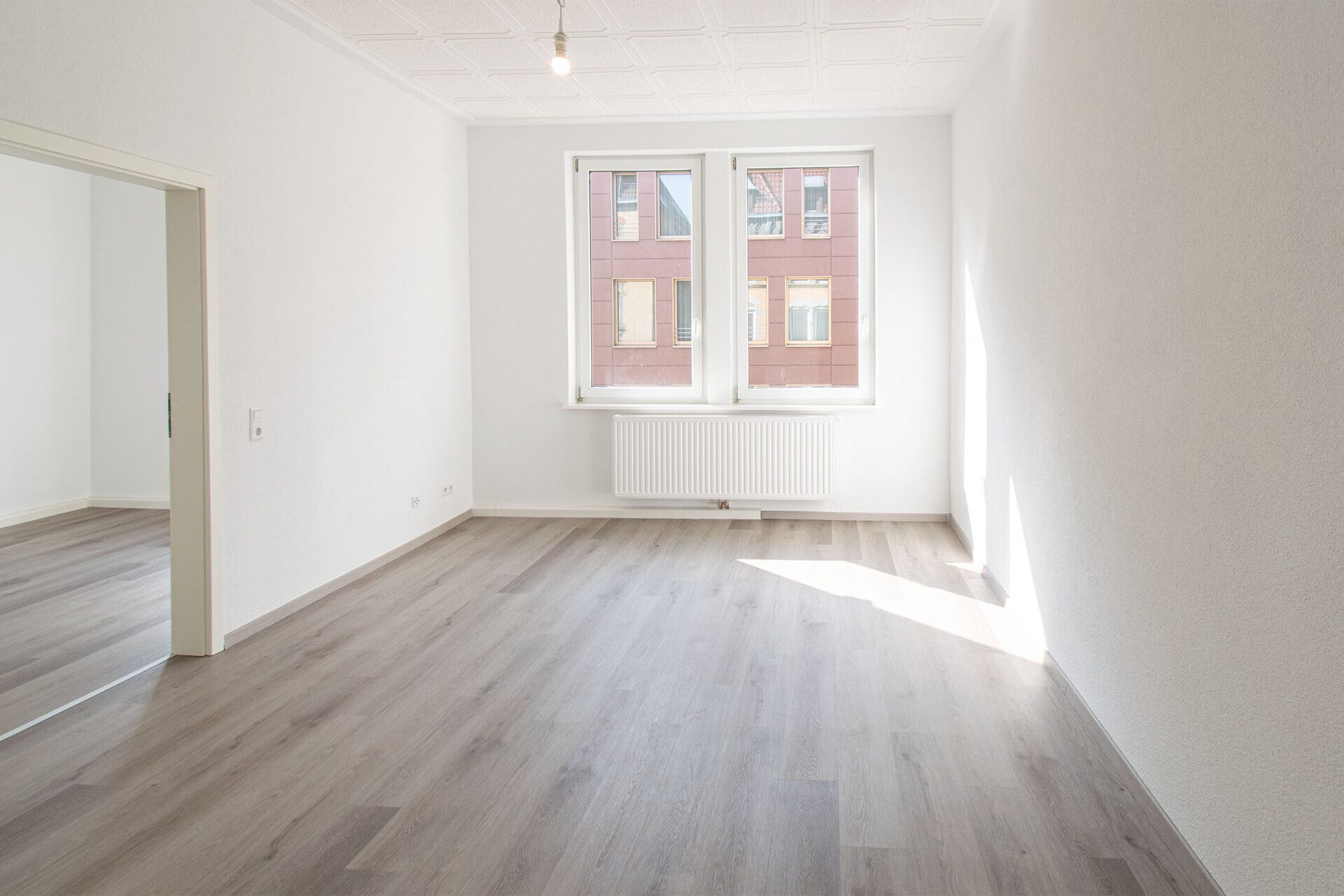 Immobilienangebot - Stuttgart - Alle - Stilvoll wohnen im Zentrum - renovierte 3-Zimmer-Wohnung in Toplage