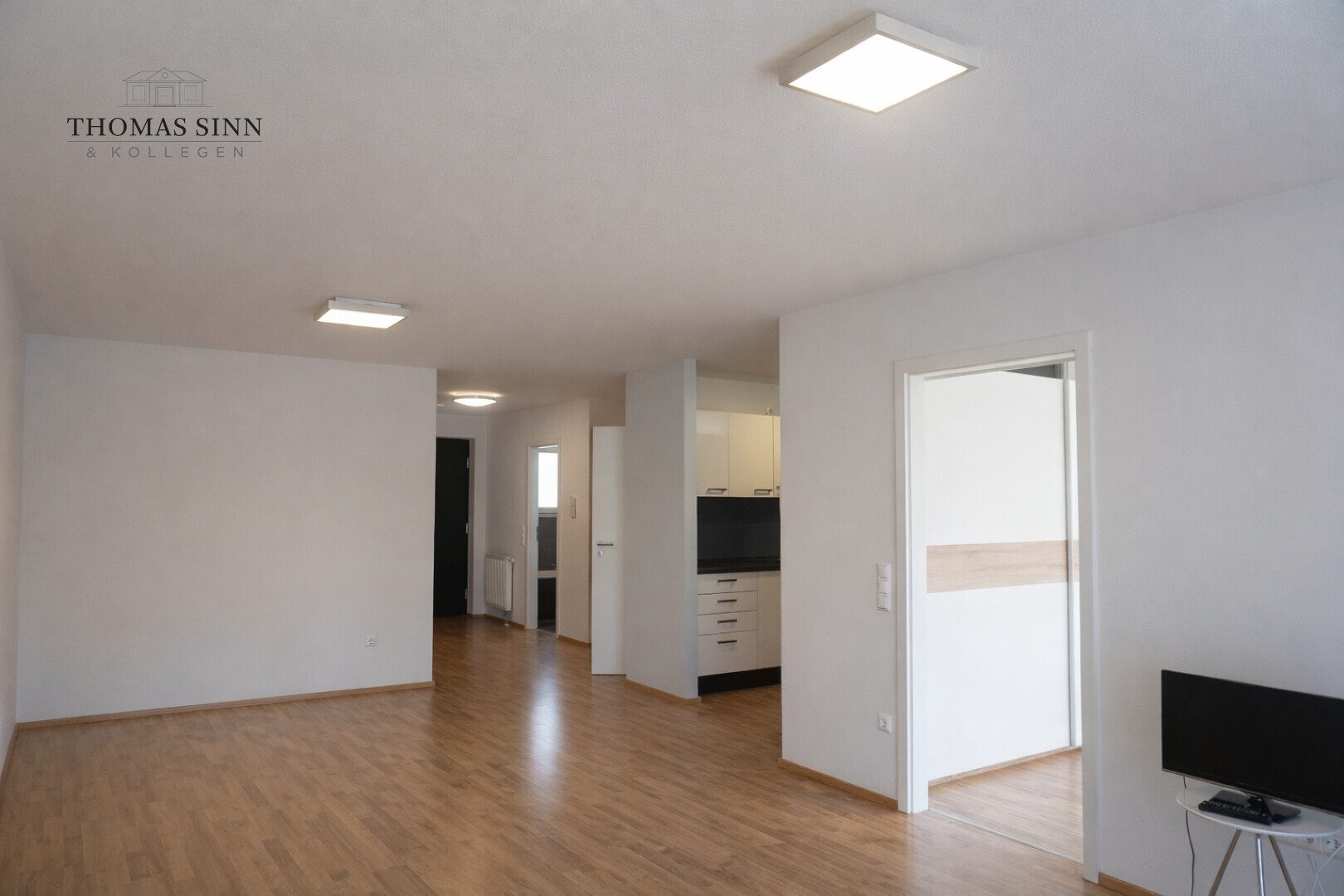 Immobilienangebot - Heilbronn / Böckingen - Alle - Helle und moderne Wohnung im 1. OG
Großer Südbalkon - TG-Platz
Super Zustand - sofort beziehbar