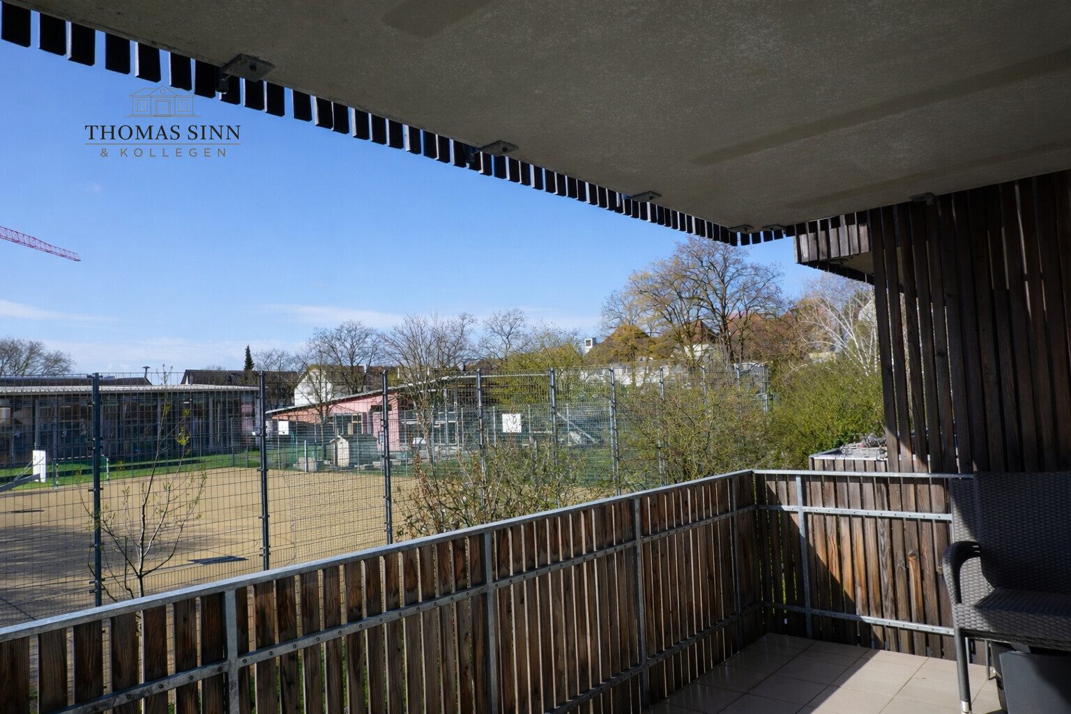 Immobilienangebot - Heilbronn / Böckingen - Alle - Helle und moderne Wohnung im 1. OG
Großer Südbalkon - TG-Platz
Super Zustand - sofort beziehbar