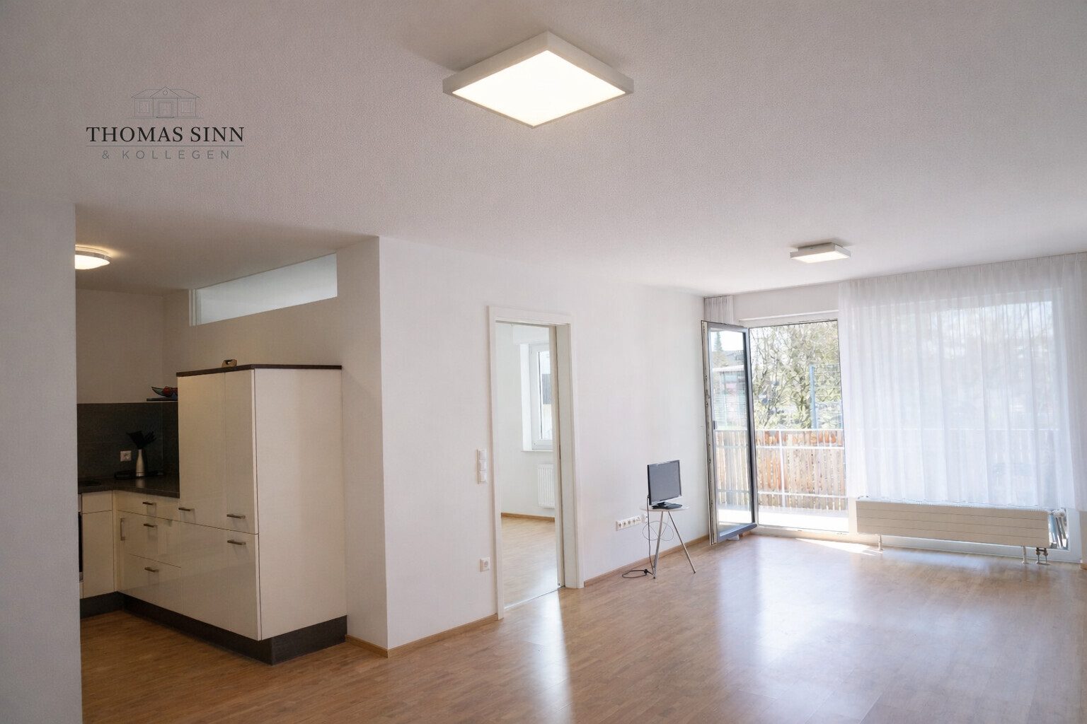 Immobilienangebot - Heilbronn / Böckingen - Alle - Helle und moderne Wohnung im 1. OG
Großer Südbalkon - TG-Platz
Super Zustand - sofort beziehbar