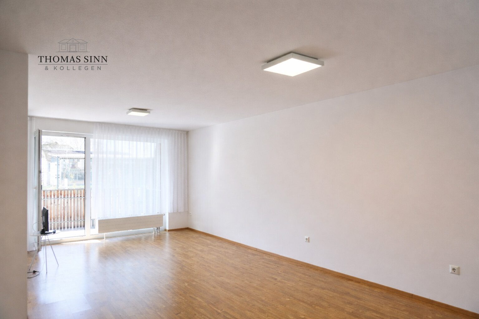 Immobilienangebot - Heilbronn / Böckingen - Alle - Helle und moderne Wohnung im 1. OG
Großer Südbalkon - TG-Platz
Super Zustand - sofort beziehbar