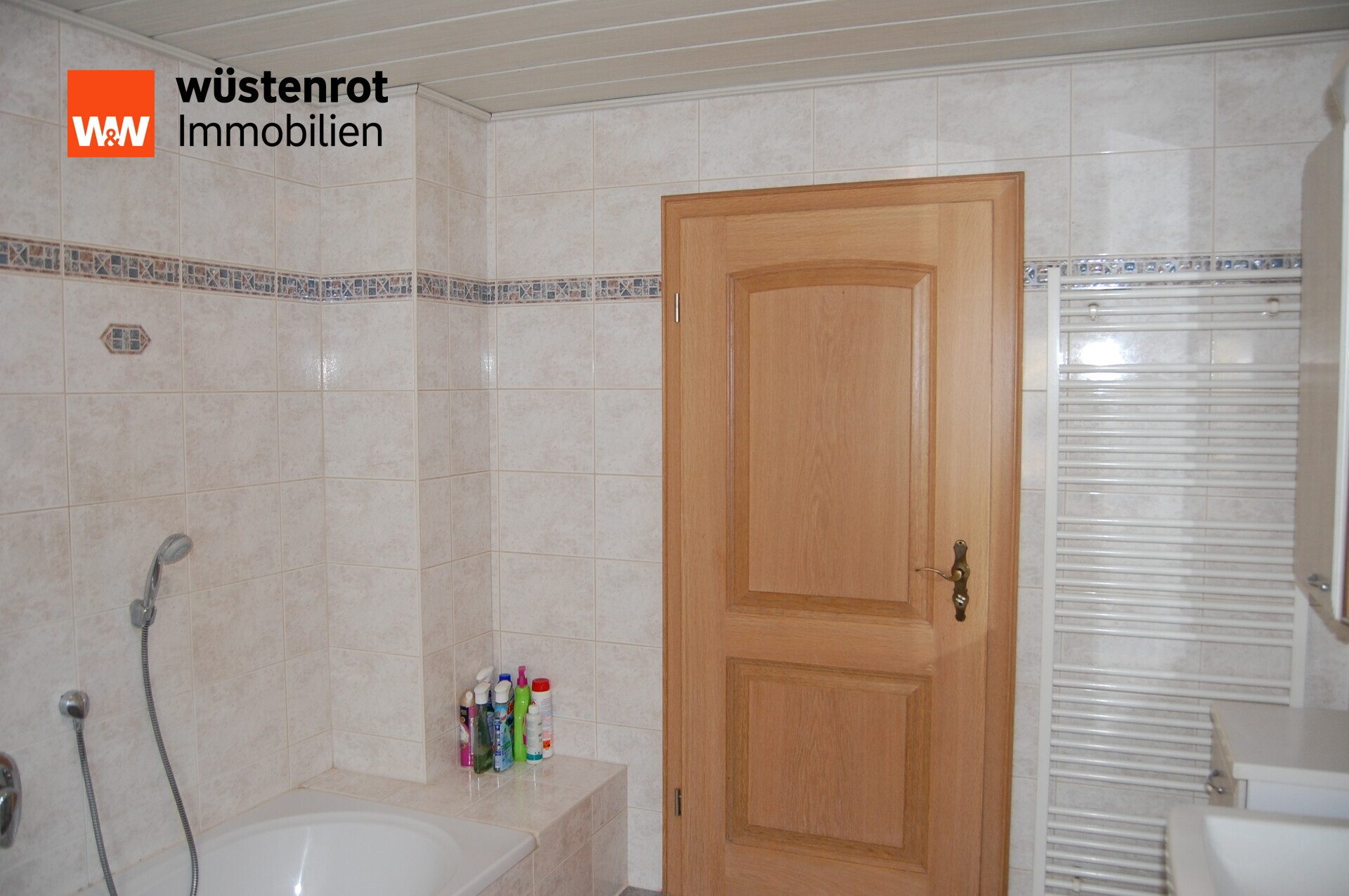 Immobilienangebot - Salching - Alle - Kapitalanleger & Eigennutzer aufgepasst: Gepflegtes 3-Parteienhaus in ruhiger Lage von Salching