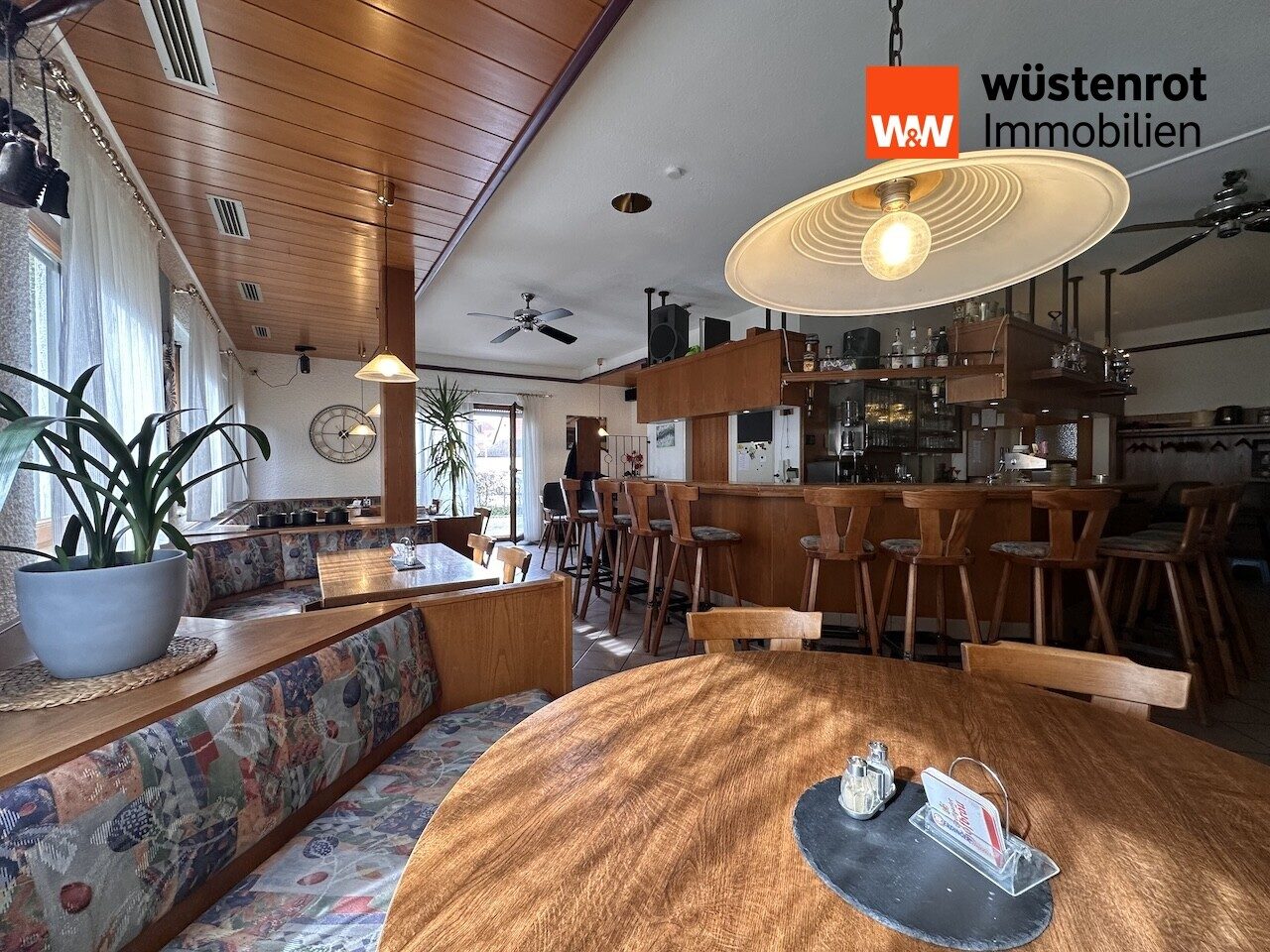 Immobilienangebot - Allmersbach im Tal - Alle - Einmalige Chance – Wohn- und Geschäftshaus mit langjährig etablierter Gastronomie und 4 Kegelbahnen zu verkaufen