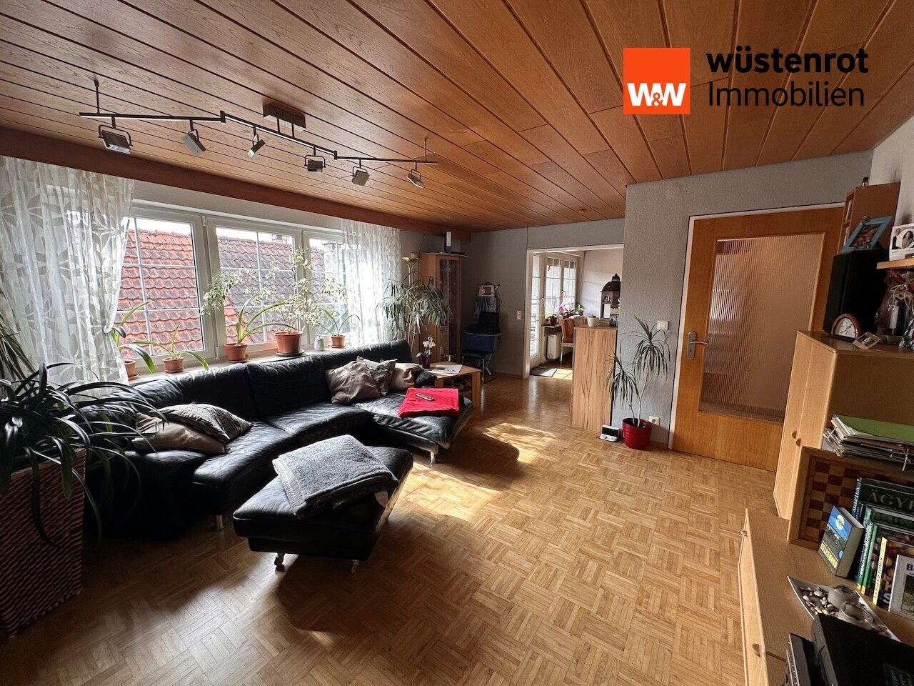 Immobilienangebot - Allmersbach im Tal - Alle - Einmalige Chance – Wohn- und Geschäftshaus mit langjährig etablierter Gastronomie und 4 Kegelbahnen zu verkaufen