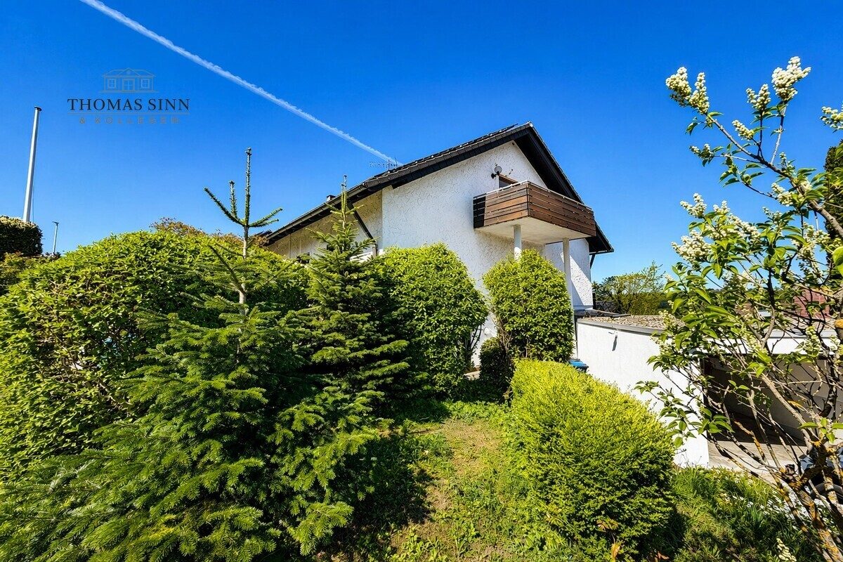 Immobilienangebot - Oberstenfeld / Prevorst - Alle - Wohnen im Grünen: Dachgeschosswohnung mit zwei Balkonen in Prevorst