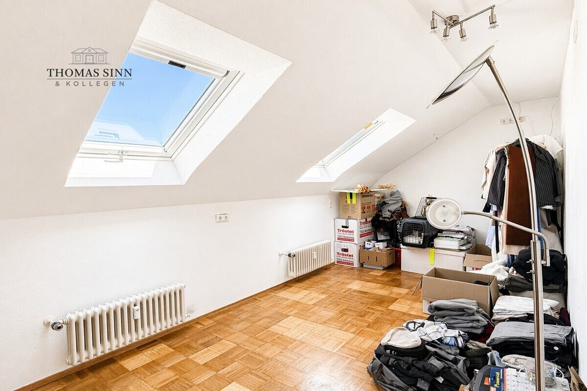 Immobilienangebot - Oberstenfeld / Prevorst - Alle - Wohnen im Grünen: Dachgeschosswohnung mit zwei Balkonen in Prevorst