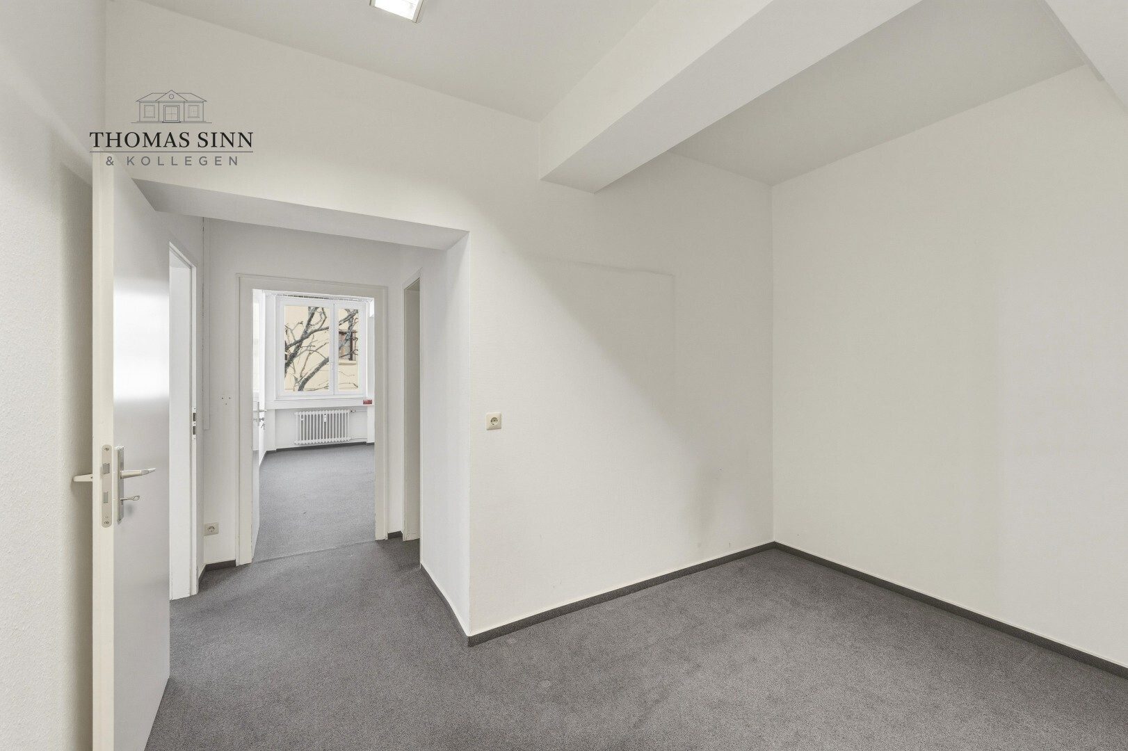 Immobilienangebot - Heilbronn - Alle - GEWERBE m² - Geräumige Bürofläche in zentraler Innenstadtlage SOFORT FREI !