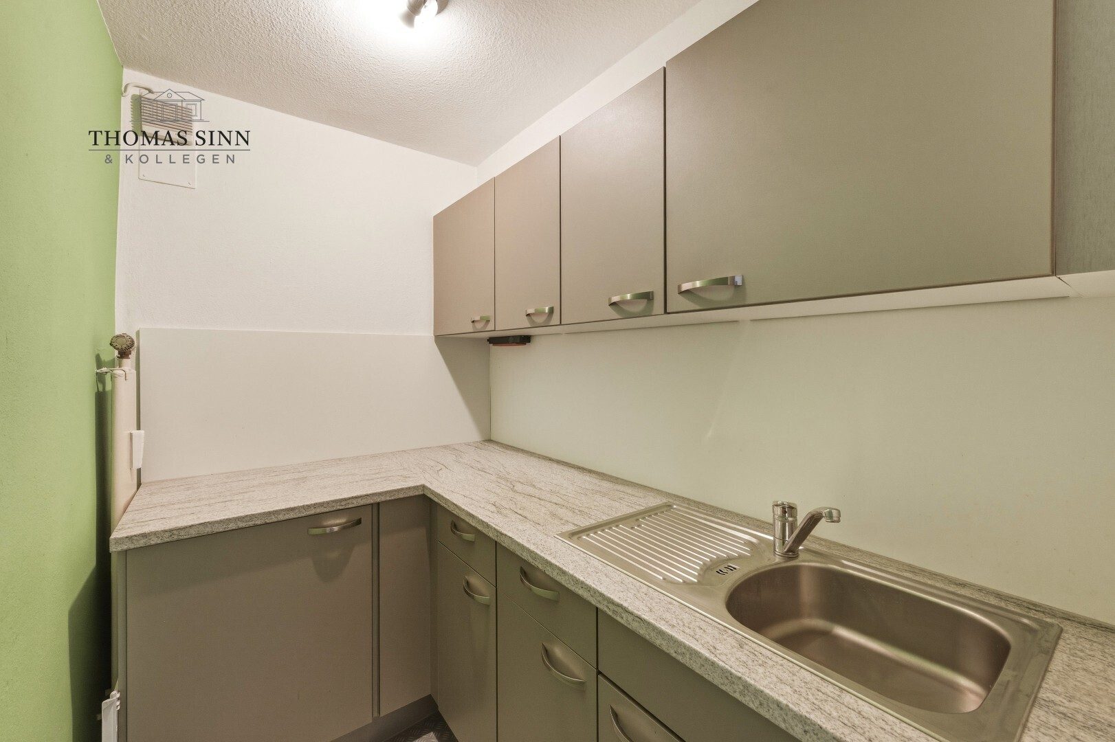 Immobilienangebot - Heilbronn - Alle - GEWERBE m² - Geräumige Bürofläche in zentraler Innenstadtlage SOFORT FREI !