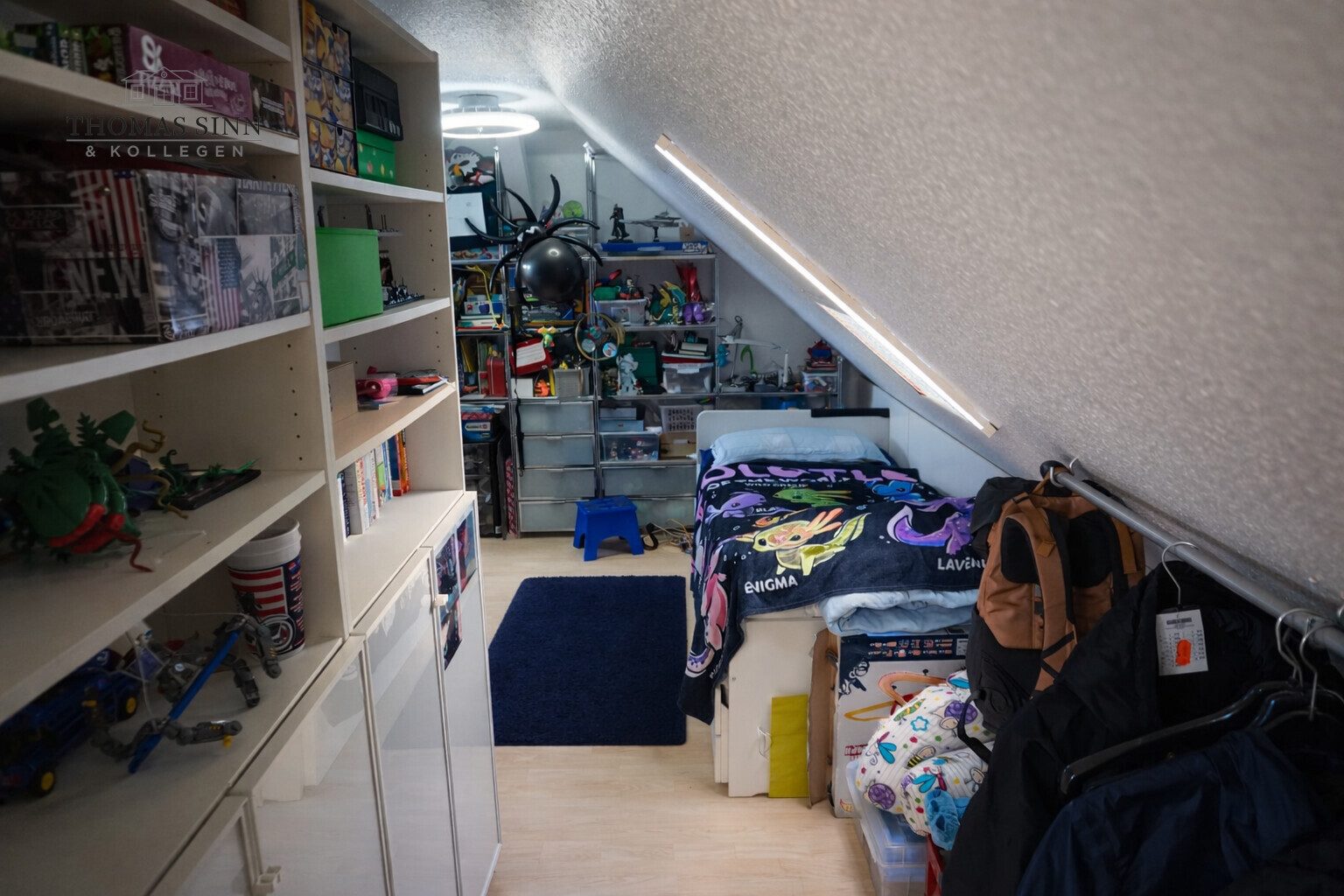 Immobilienangebot - Heilbronn - Alle - Charmante 3 Zi. DG ETW + ausgebaute Bühne - in 3-Familienhaus - Raum für Ihre Modernisierungsideen